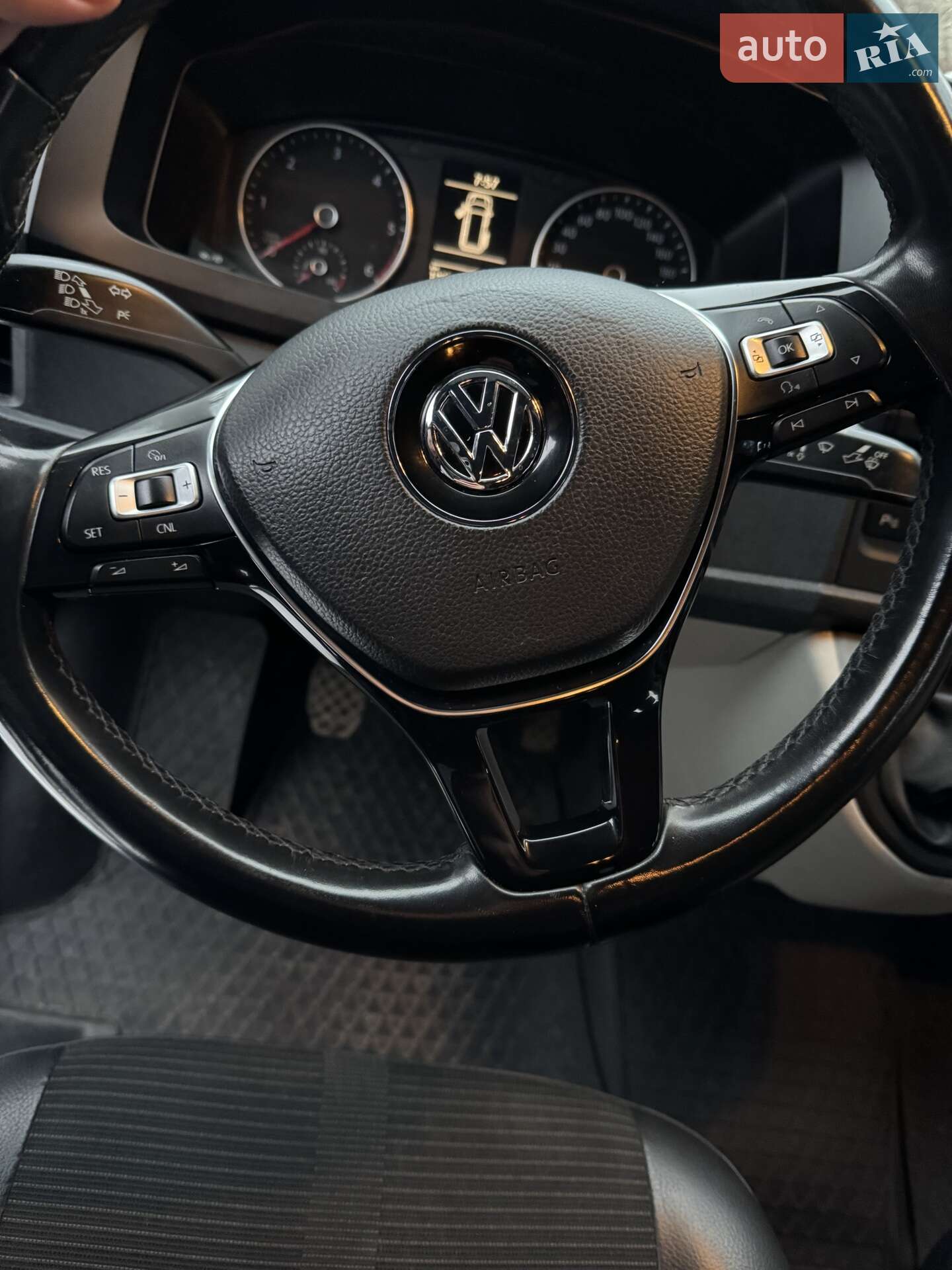 Volkswagen Transporter 2016 VIN WV1ZZZ7HZHH077409 фото оголошення 10 з 38