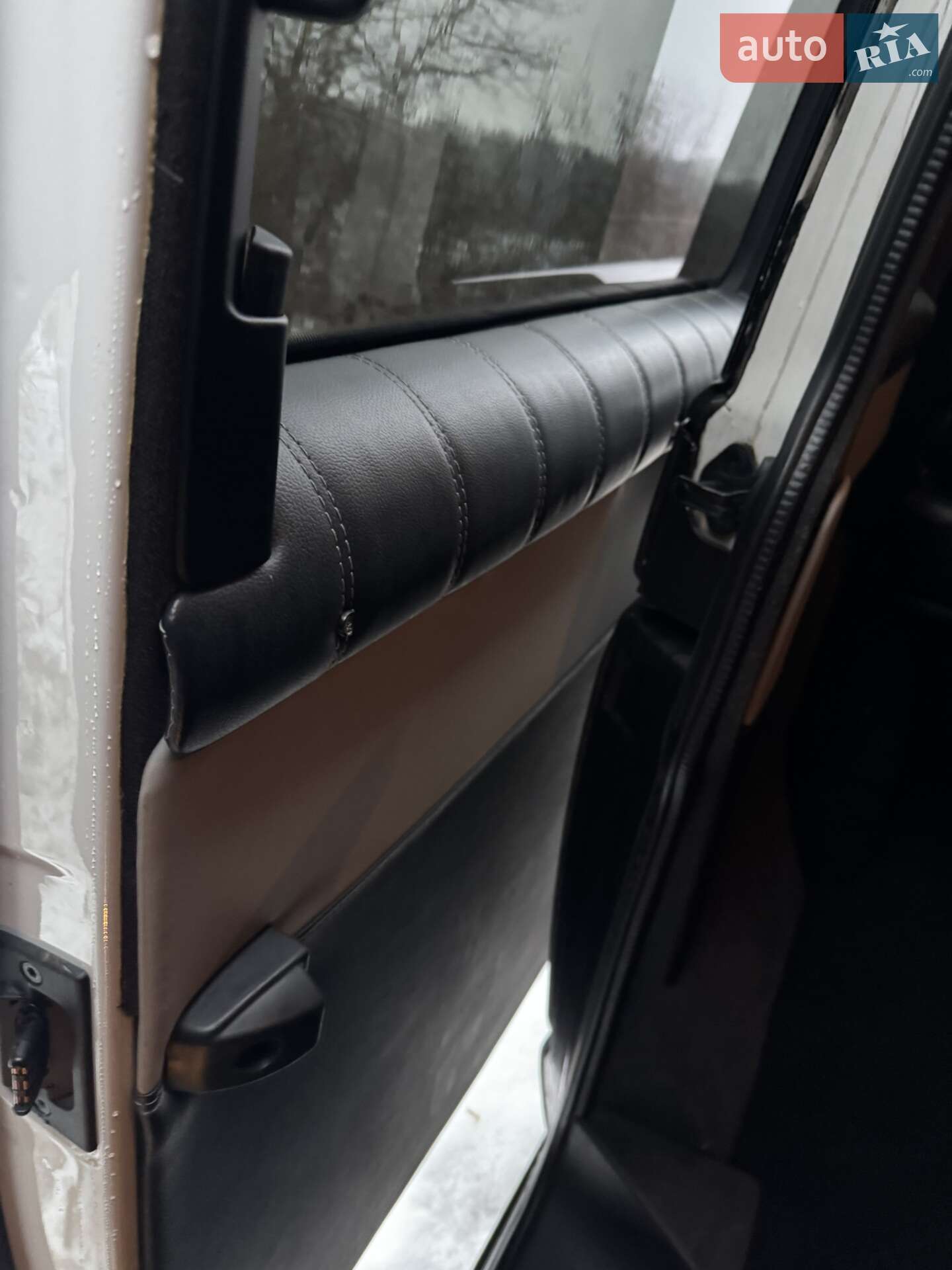 Volkswagen Transporter 2016 VIN WV1ZZZ7HZHH077409 фото оголошення 19 з 38