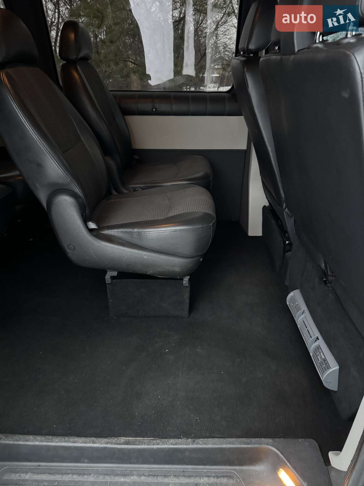 Volkswagen Transporter 2016 VIN WV1ZZZ7HZHH077409 фото оголошення 17 з 38