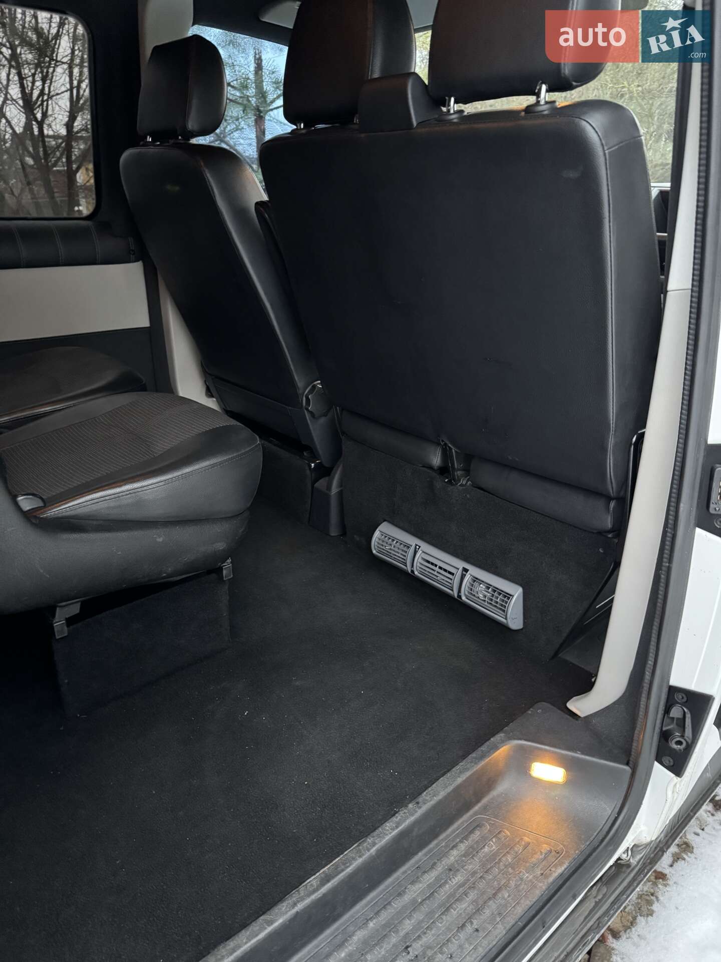 Volkswagen Transporter 2016 VIN WV1ZZZ7HZHH077409 фото оголошення 21 з 38