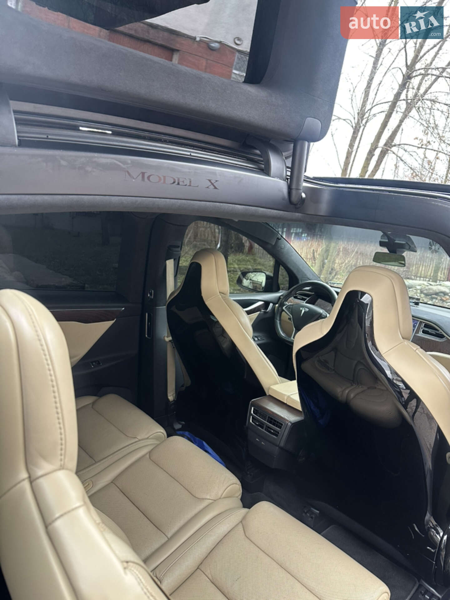 Tesla Model X 2016 VIN 5YJXCAE40GF000955 фото оголошення 17 з 27