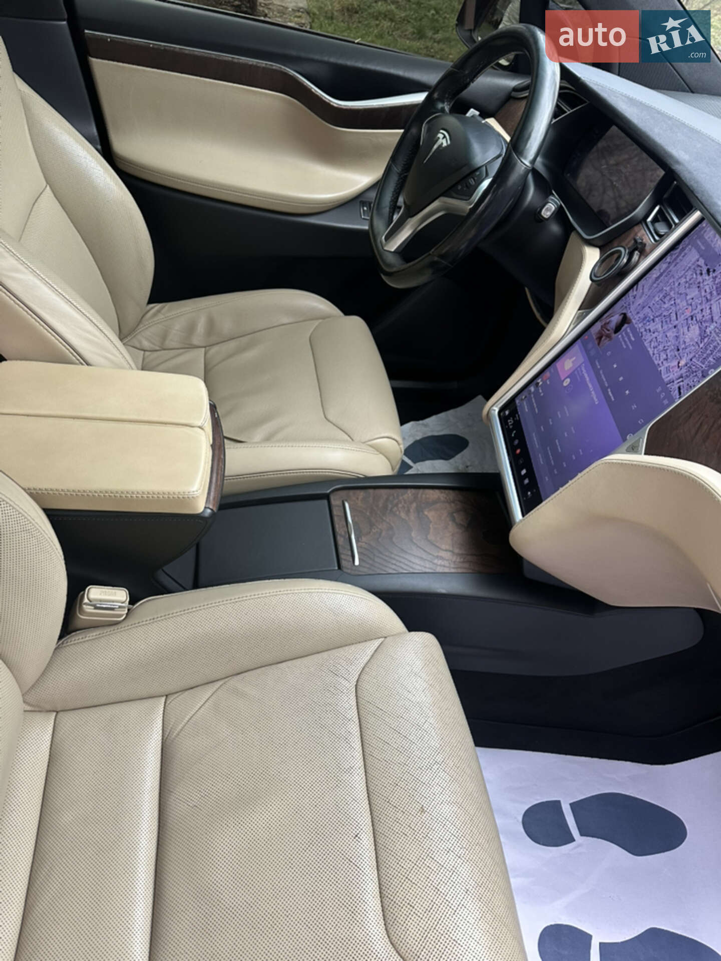 Tesla Model X 2016 VIN 5YJXCAE40GF000955 фото оголошення 18 з 27