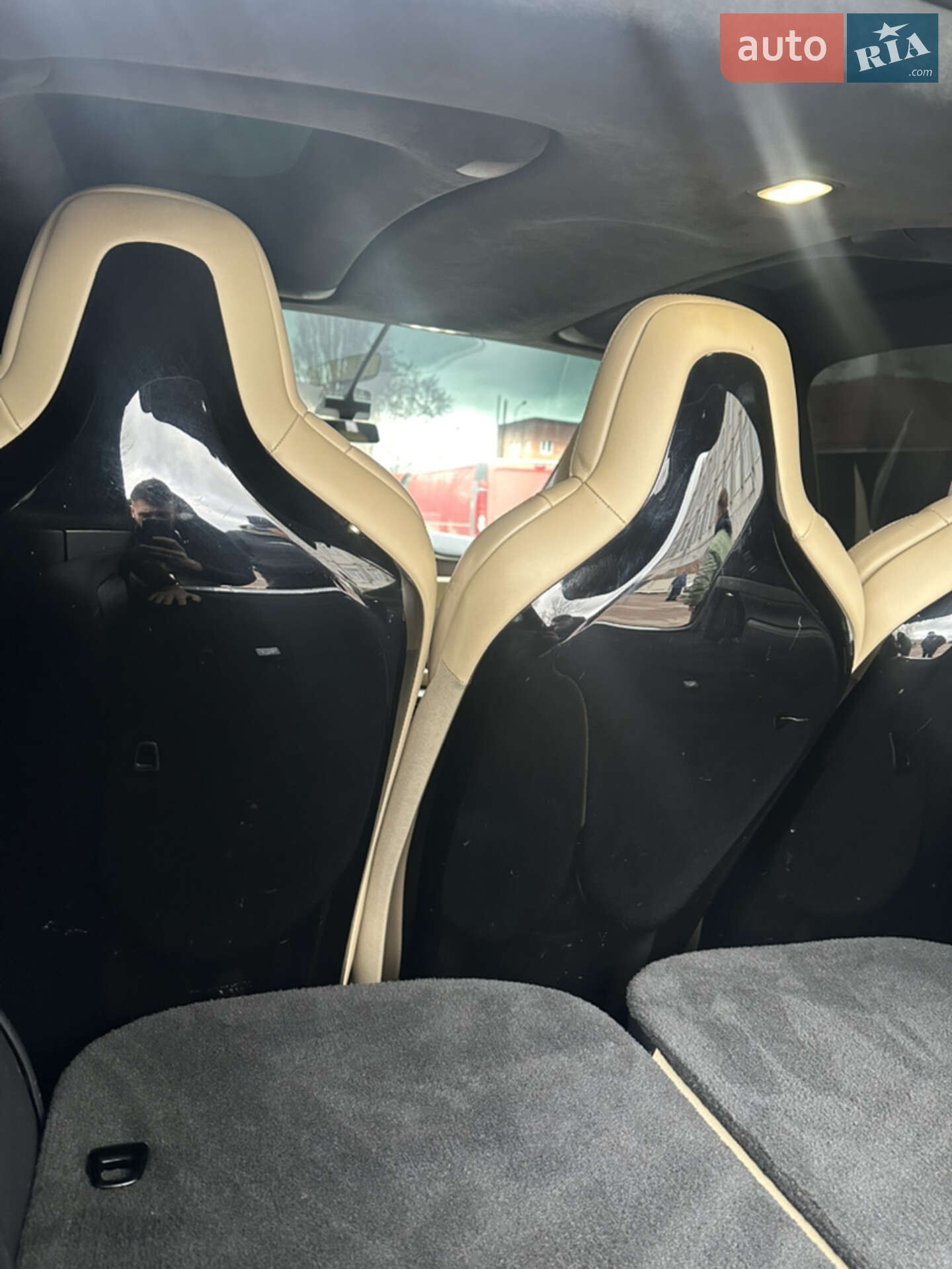 Tesla Model X 2016 VIN 5YJXCAE40GF000955 фото оголошення 22 з 27