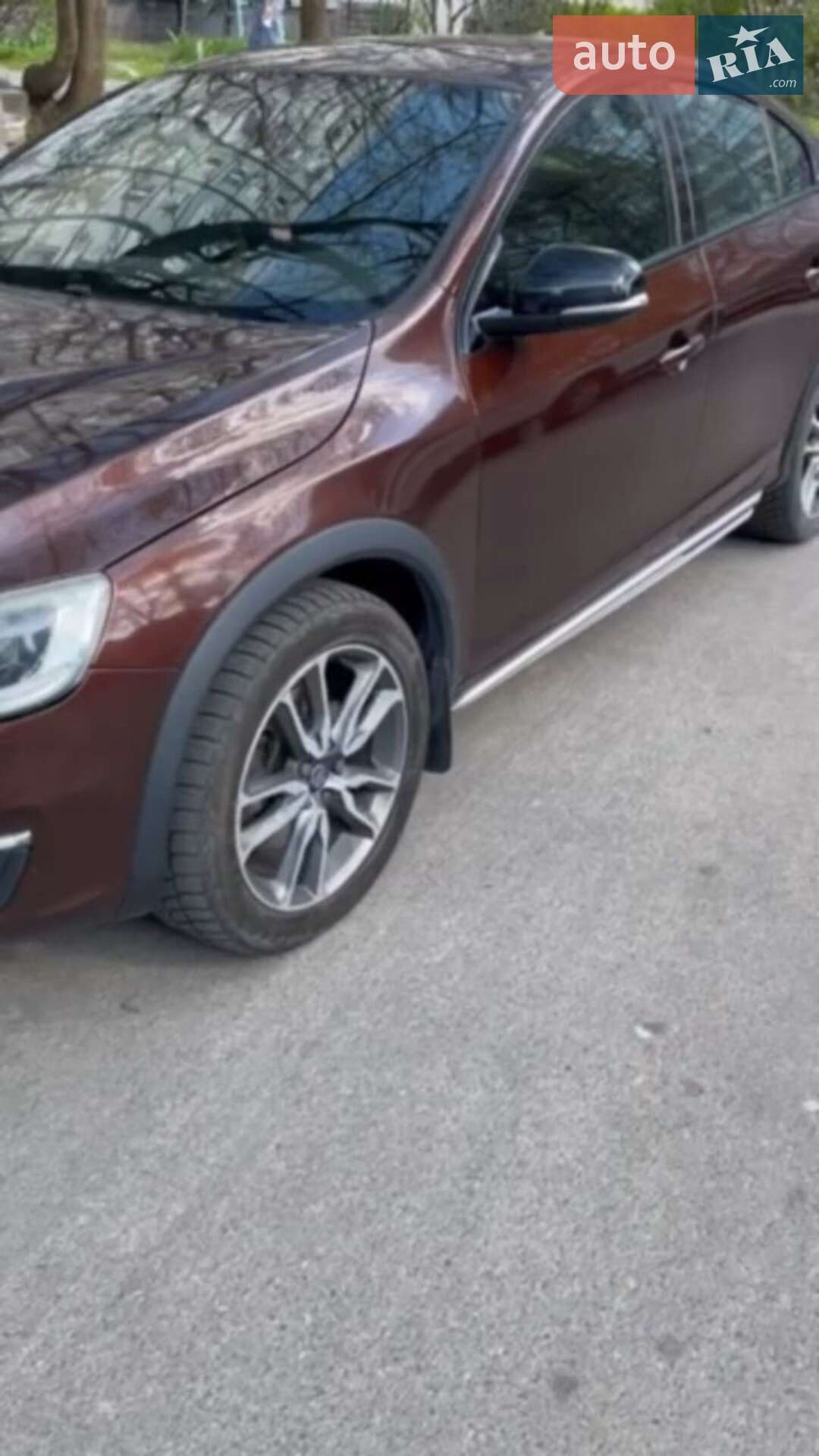Volvo S60 Cross Country 2017 VIN YV1FHA5C6H2004710 фото оголошення 3 з 19