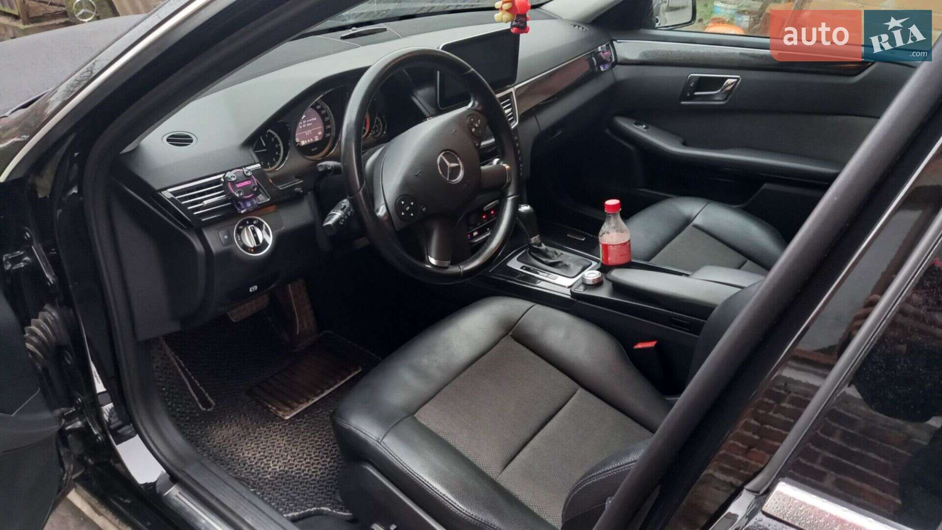 Mercedes-Benz E-Class 2011 VIN WDD2122021A403788 фото оголошення 8 з 21