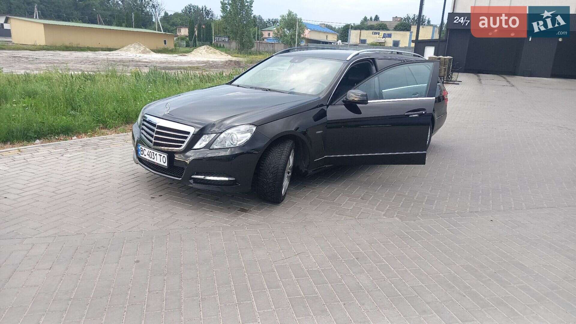 Mercedes-Benz E-Class 2011 VIN WDD2122021A403788 фото оголошення 3 з 21