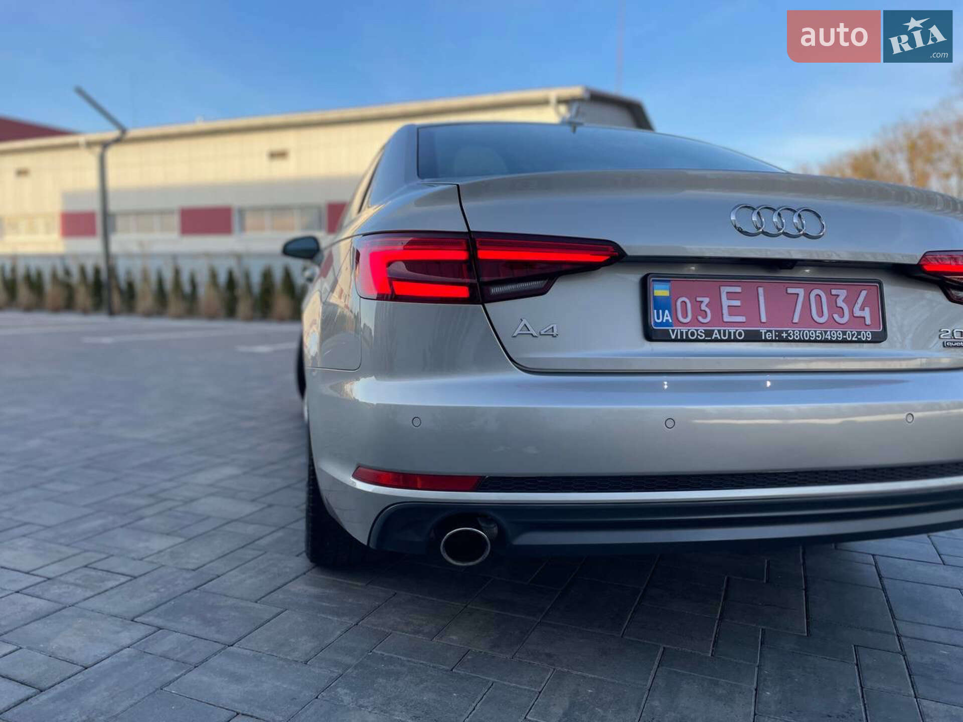 Audi A4 2017 VIN WAUENAF49HN070857 фото оголошення 15 з 77