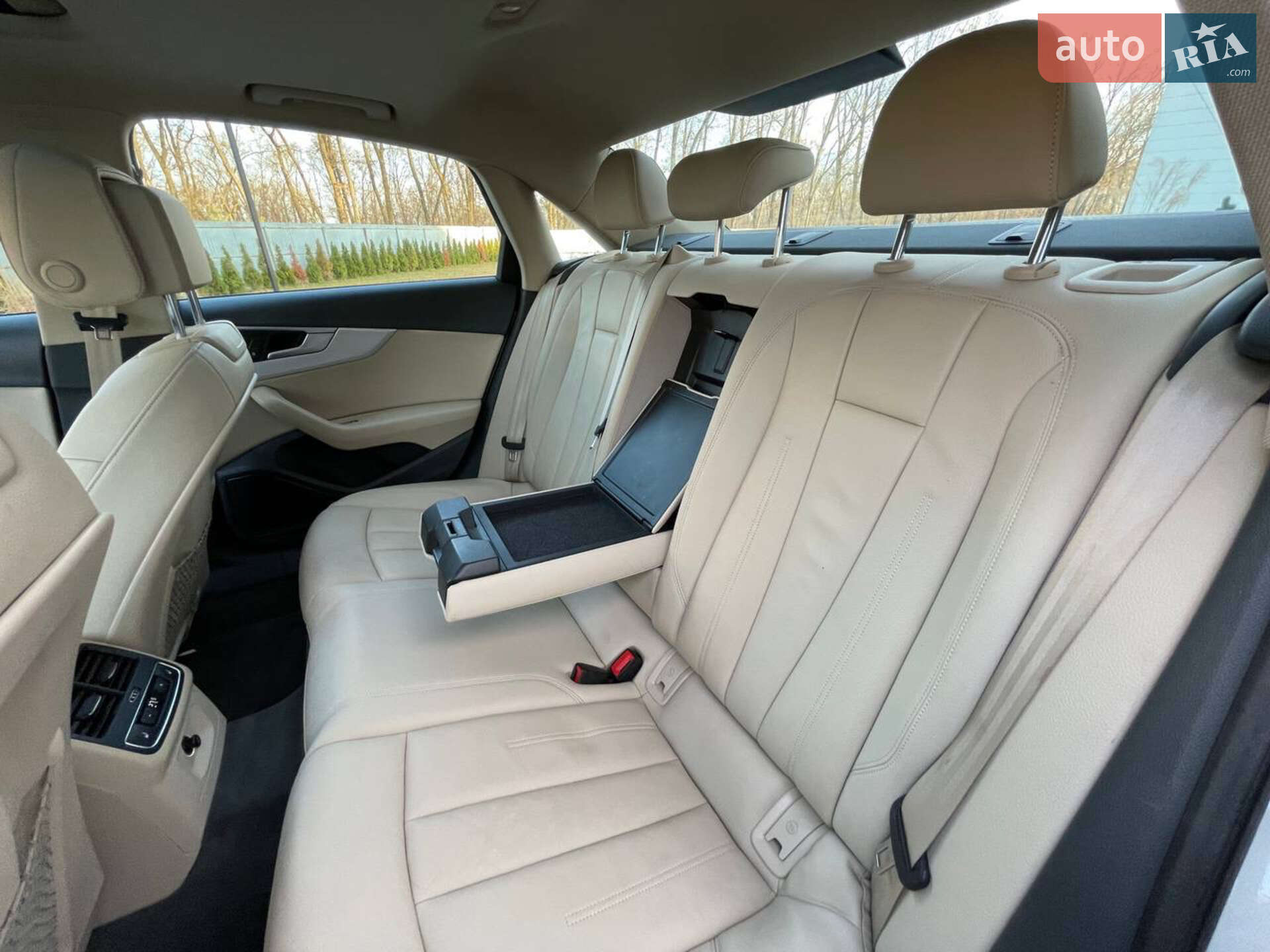 Audi A4 2017 VIN WAUENAF49HN070857 фото оголошення 57 з 77