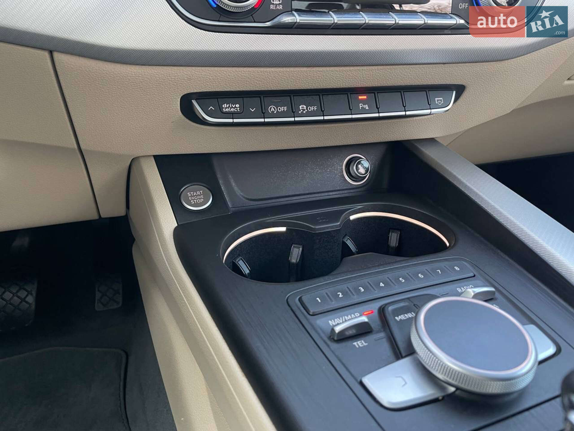 Audi A4 2017 VIN WAUENAF49HN070857 фото оголошення 70 з 77