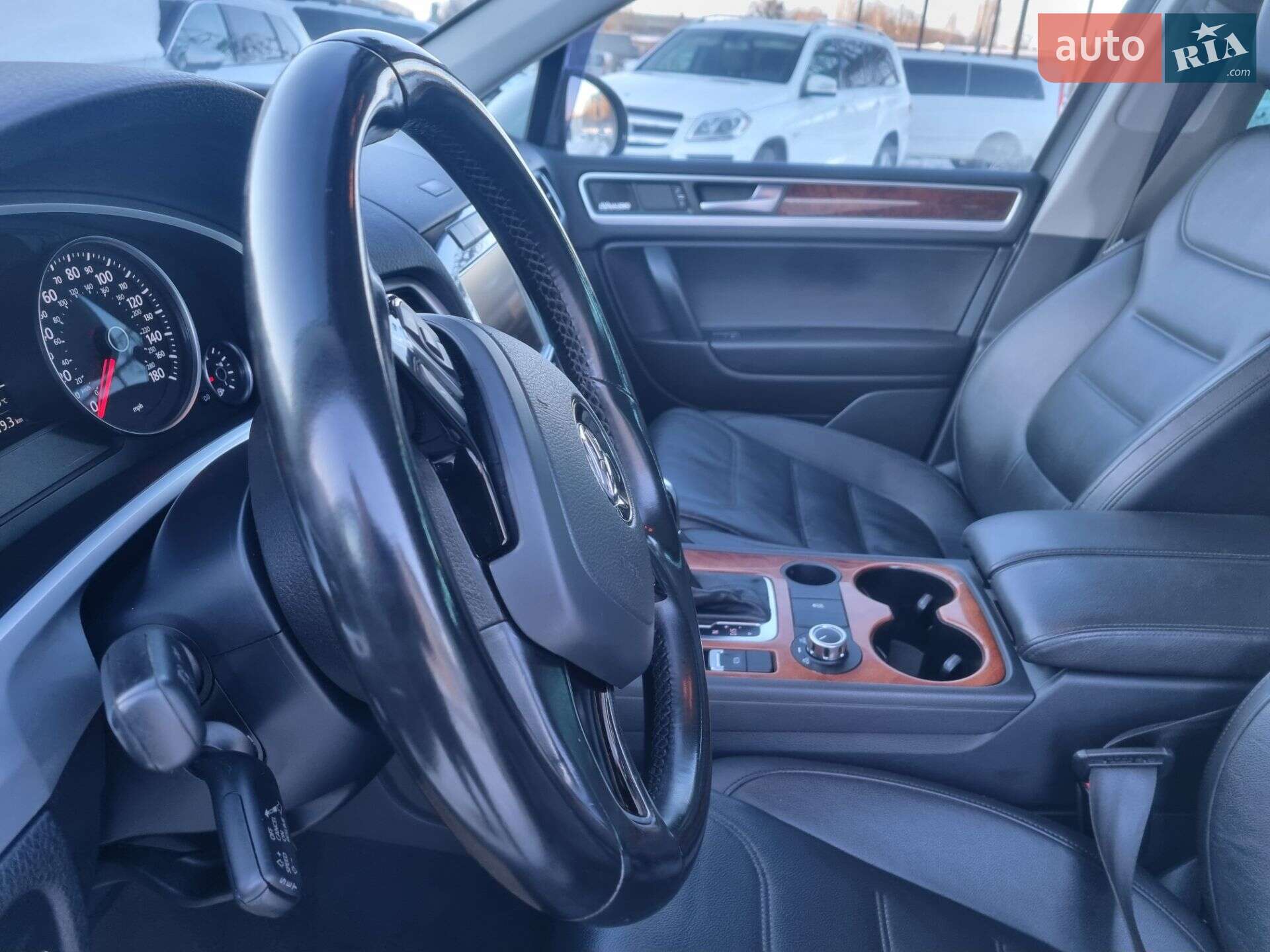 Volkswagen Touareg 2012 VIN WVGEP9BP6DD006752 фото оголошення 12 з 47