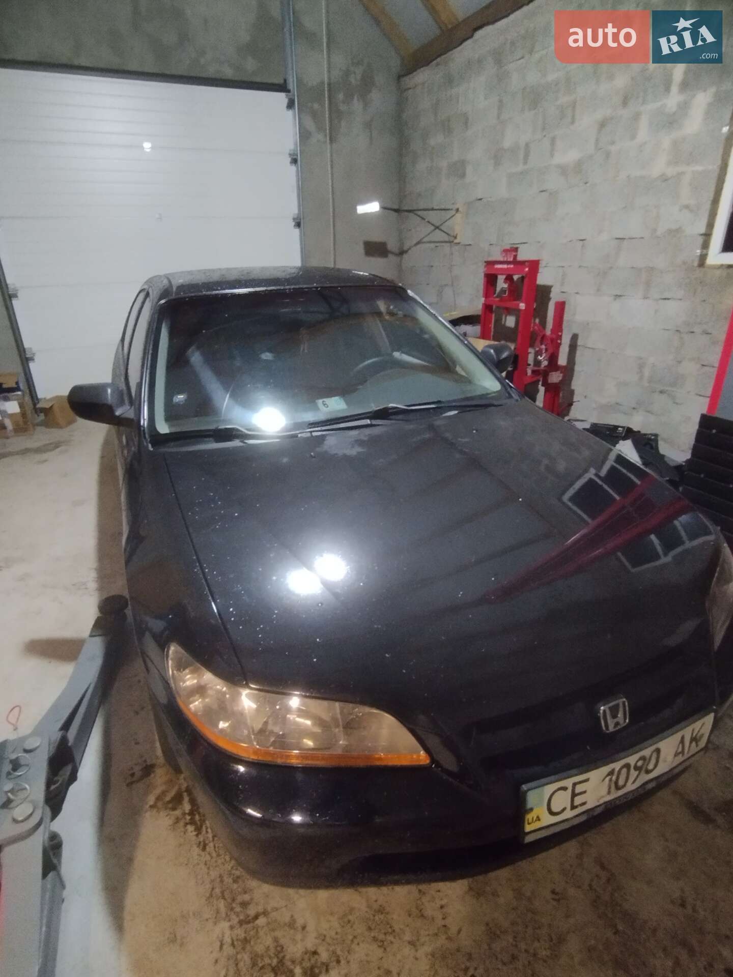 Honda Accord 2000 VIN 1HGCG5545YA117761 фото оголошення 4 з 10
