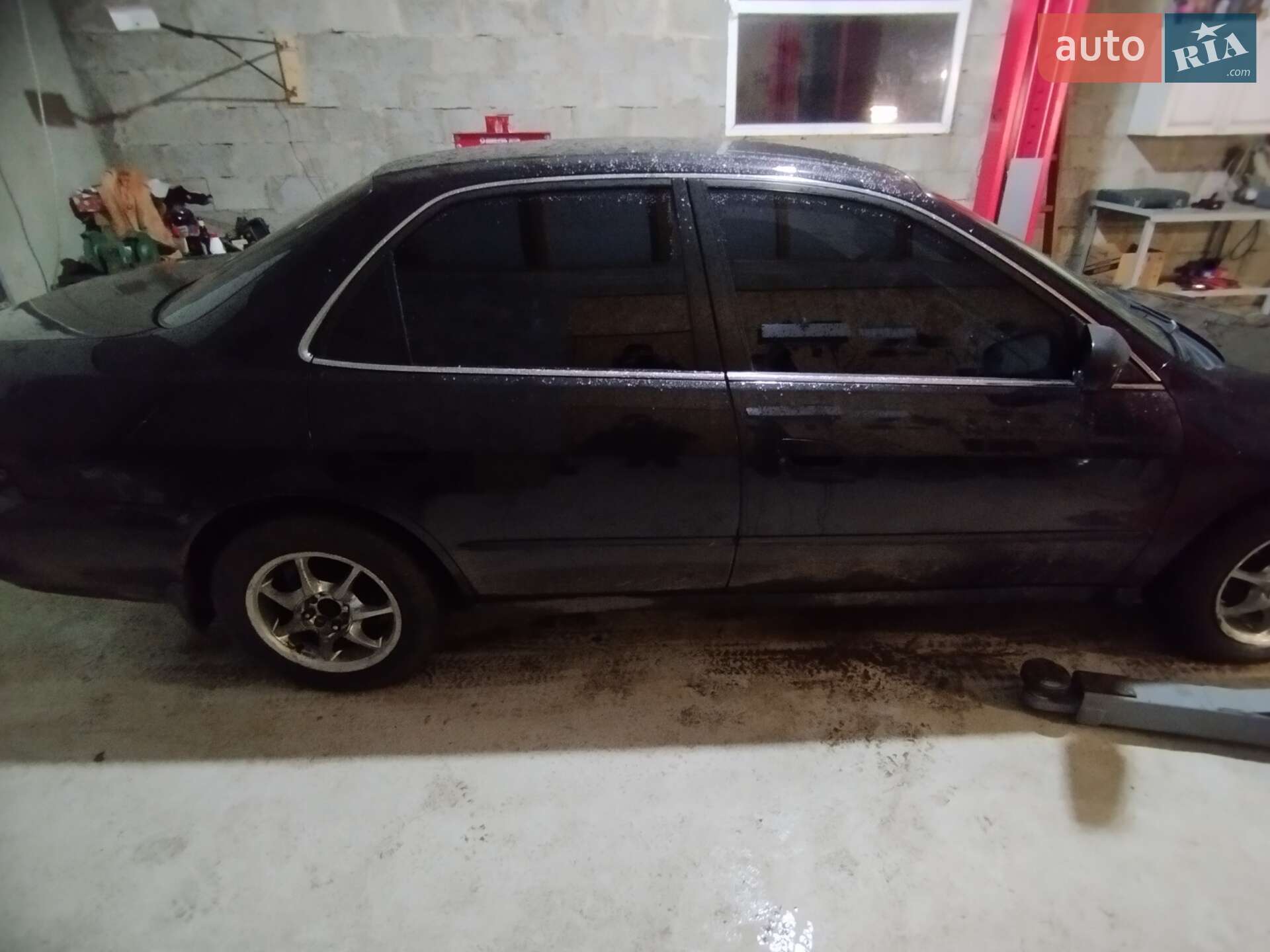 Honda Accord 2000 VIN 1HGCG5545YA117761 фото оголошення 3 з 10