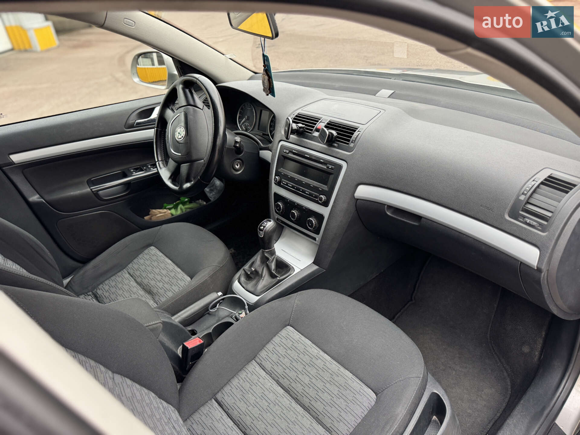 Skoda Octavia 2010 VIN TMBCT61Z3B2046921 фото оголошення 15 з 20