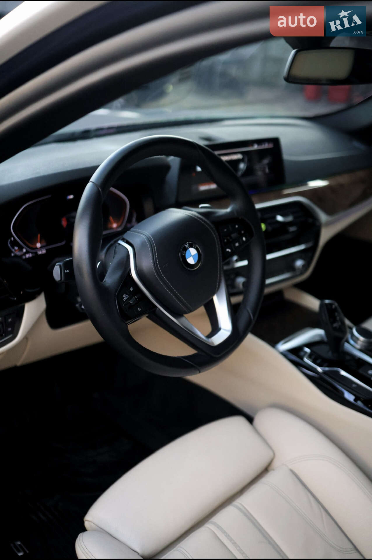BMW 5 Series 2019 VIN WBAJR3C03LCD11920 фото оголошення 6 з 8
