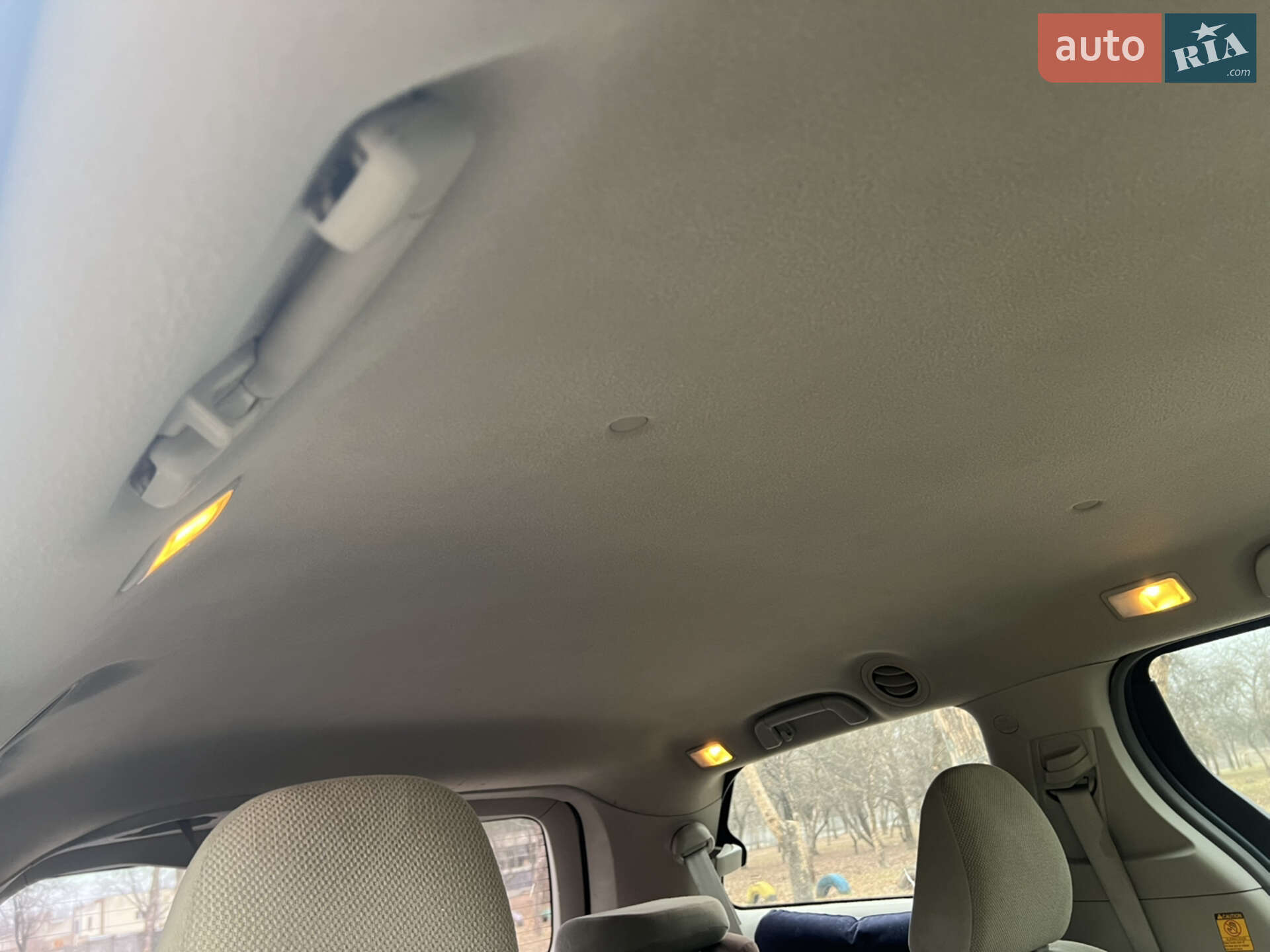 Toyota Sienna 2011 VIN 5TDKA3DCXBS008229 фото оголошення 9 з 14