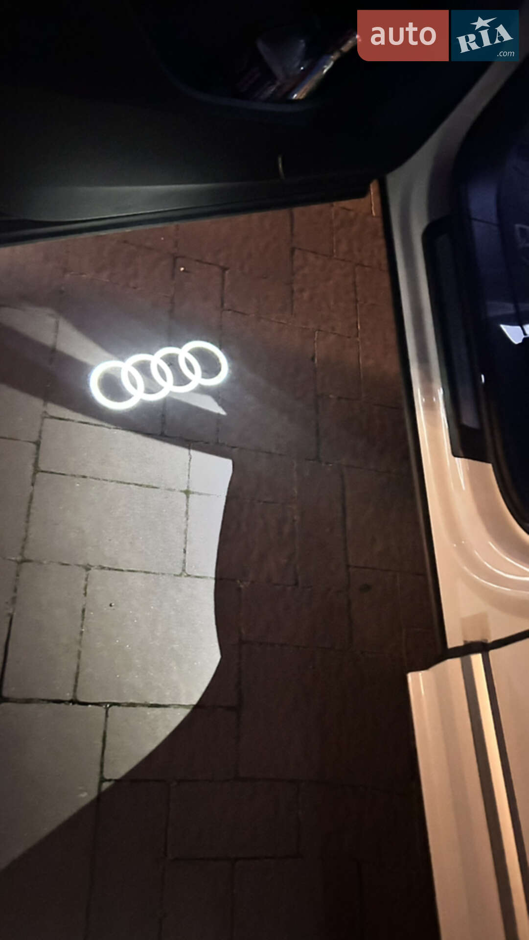Audi Q7 2022 VIN WA1ACBF74PD003234 фото оголошення 17 з 39