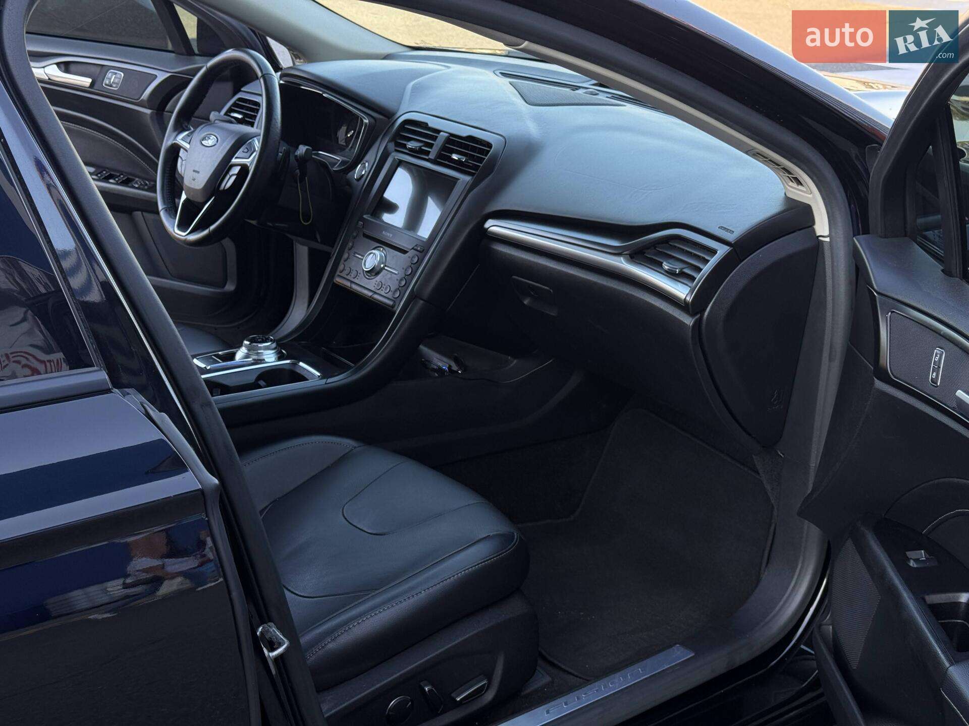 Ford Fusion 2017 VIN 3FA6P0K9XHR413840 фото оголошення 30 з 45