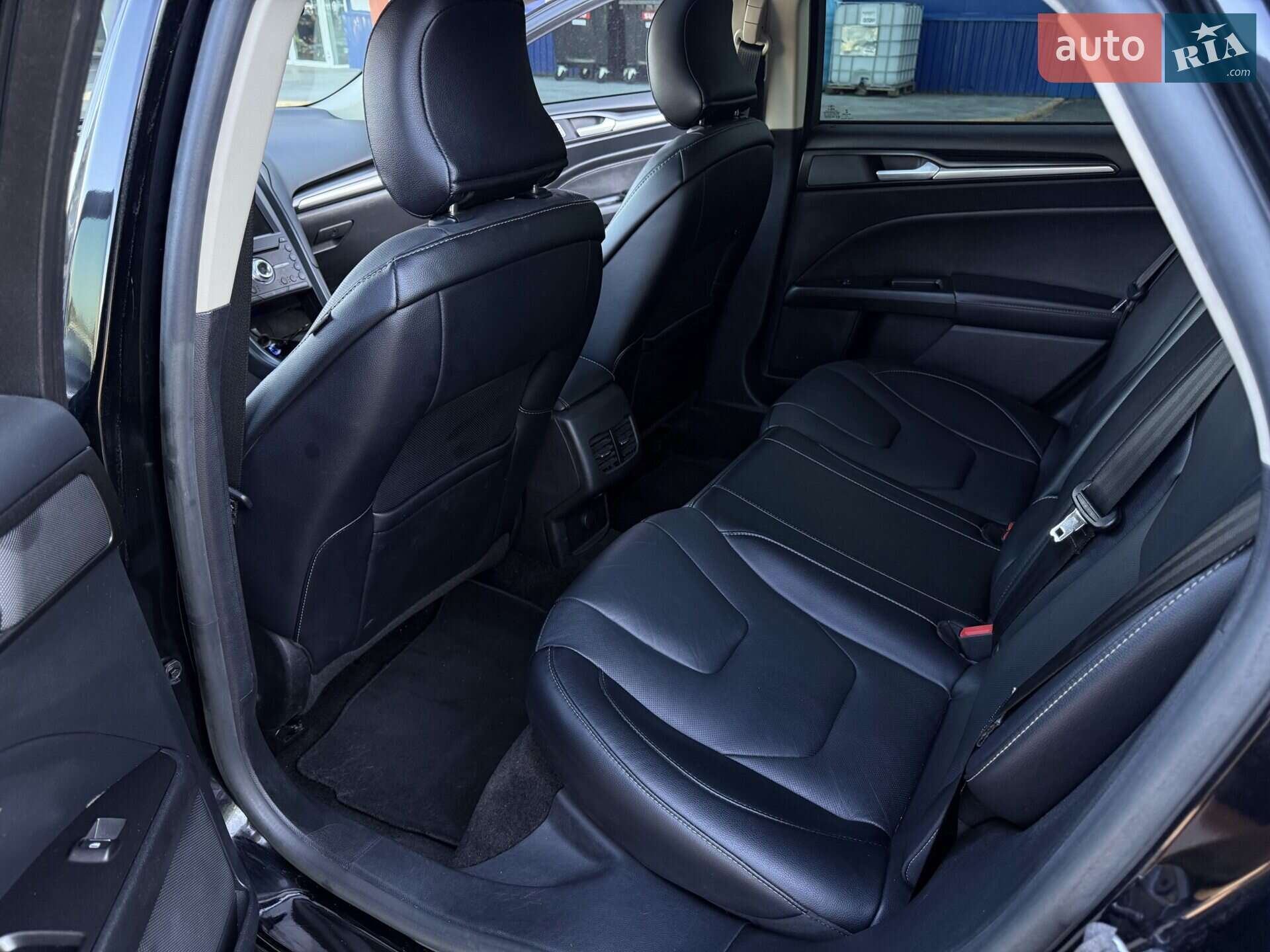Ford Fusion 2017 VIN 3FA6P0K9XHR413840 фото оголошення 31 з 45