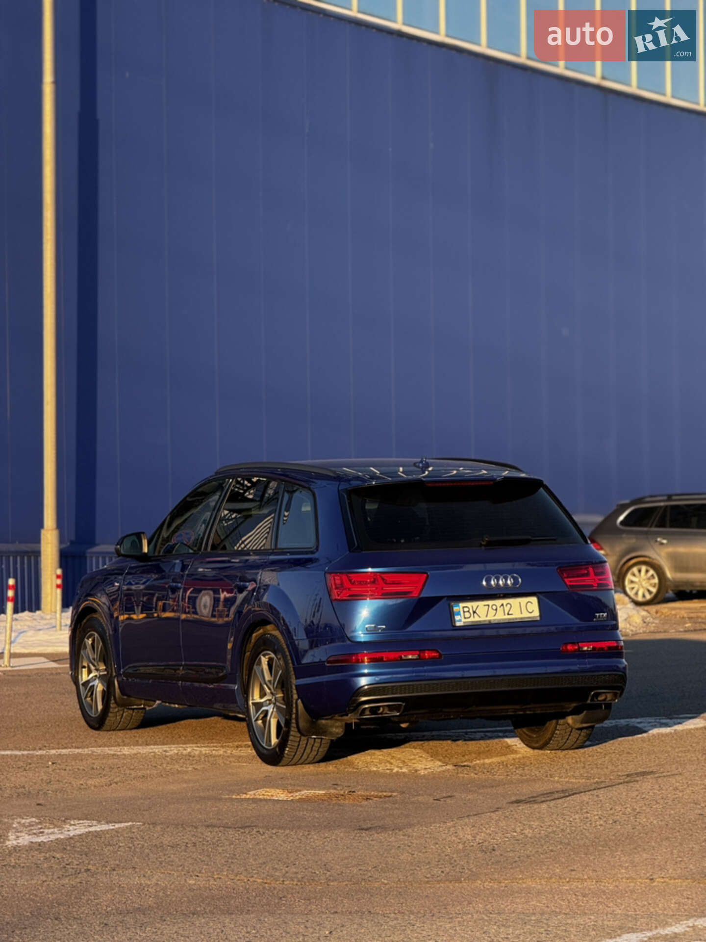 Audi Q7 2017 VIN WAUZZZ4M4HD036905 фото оголошення 3 з 72