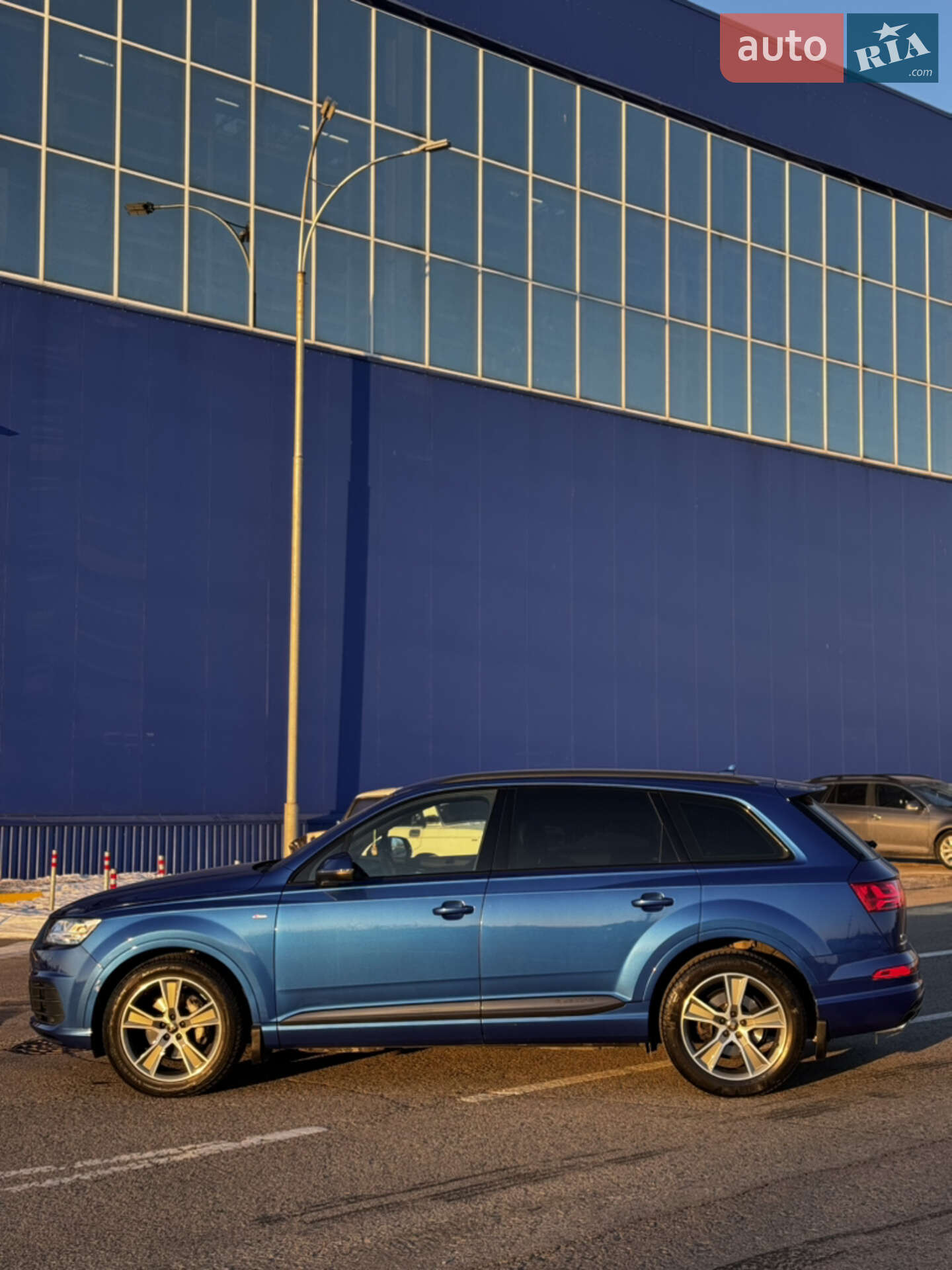 Audi Q7 2017 VIN WAUZZZ4M4HD036905 фото оголошення 24 з 72