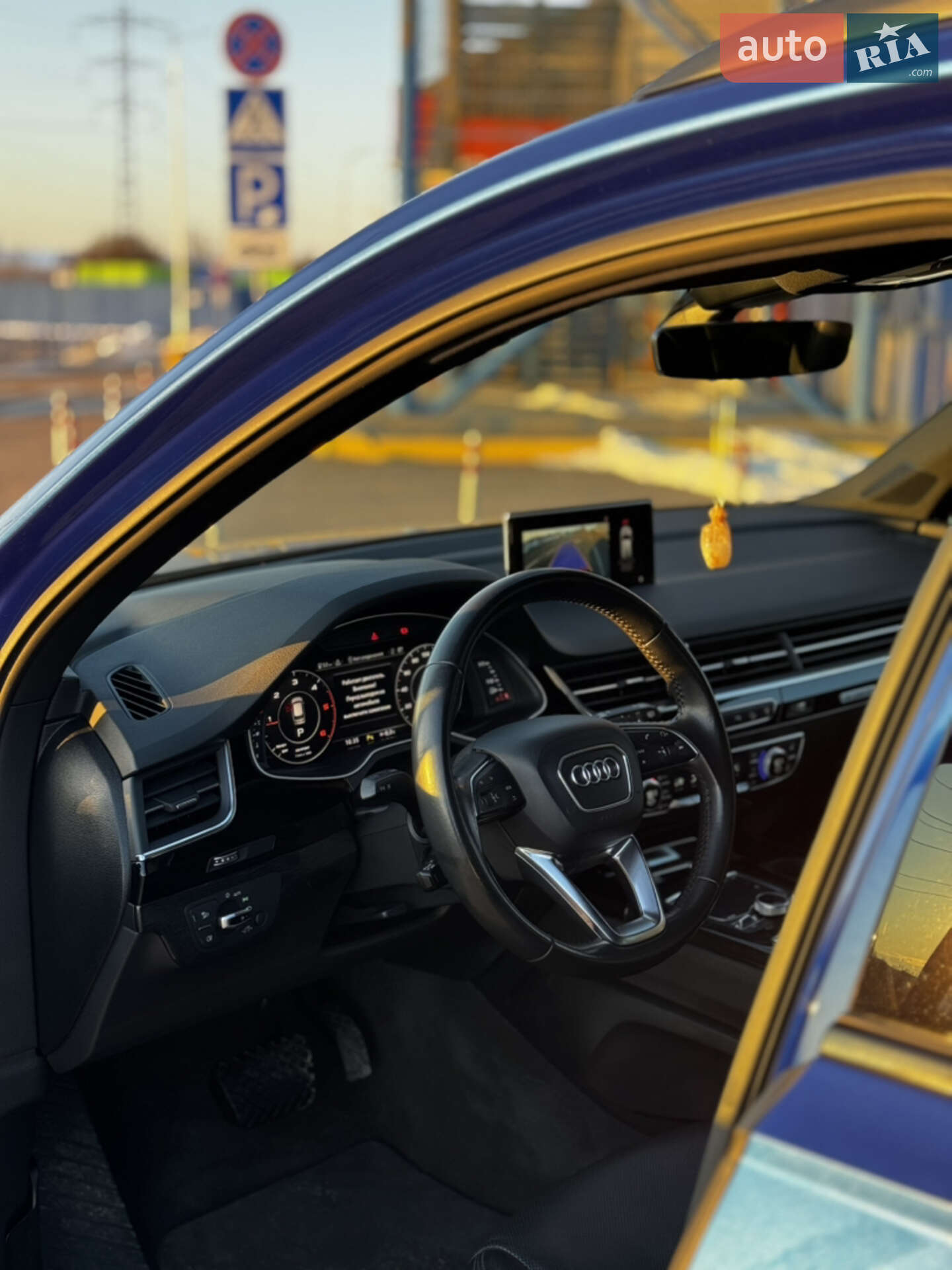 Audi Q7 2017 VIN WAUZZZ4M4HD036905 фото оголошення 40 з 72