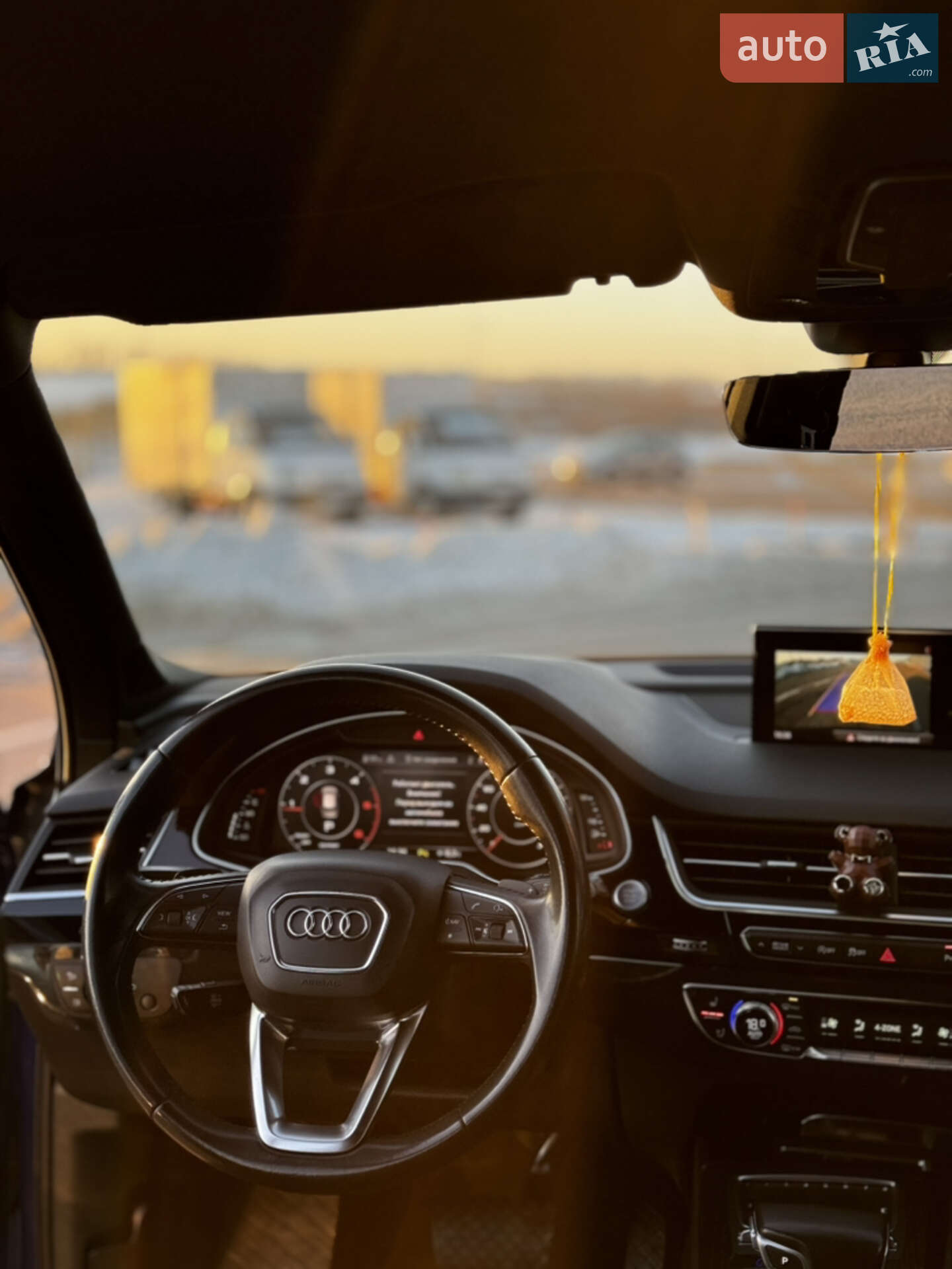 Audi Q7 2017 VIN WAUZZZ4M4HD036905 фото оголошення 42 з 72