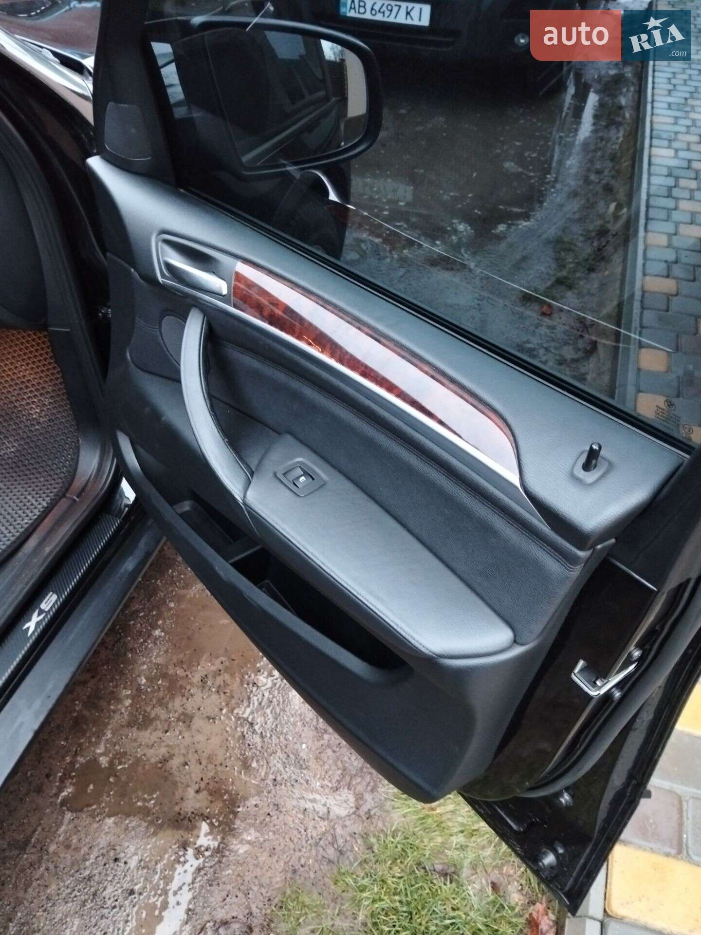 BMW X5 2012 VIN WBAZW61070L572850 фото оголошення 4 з 13