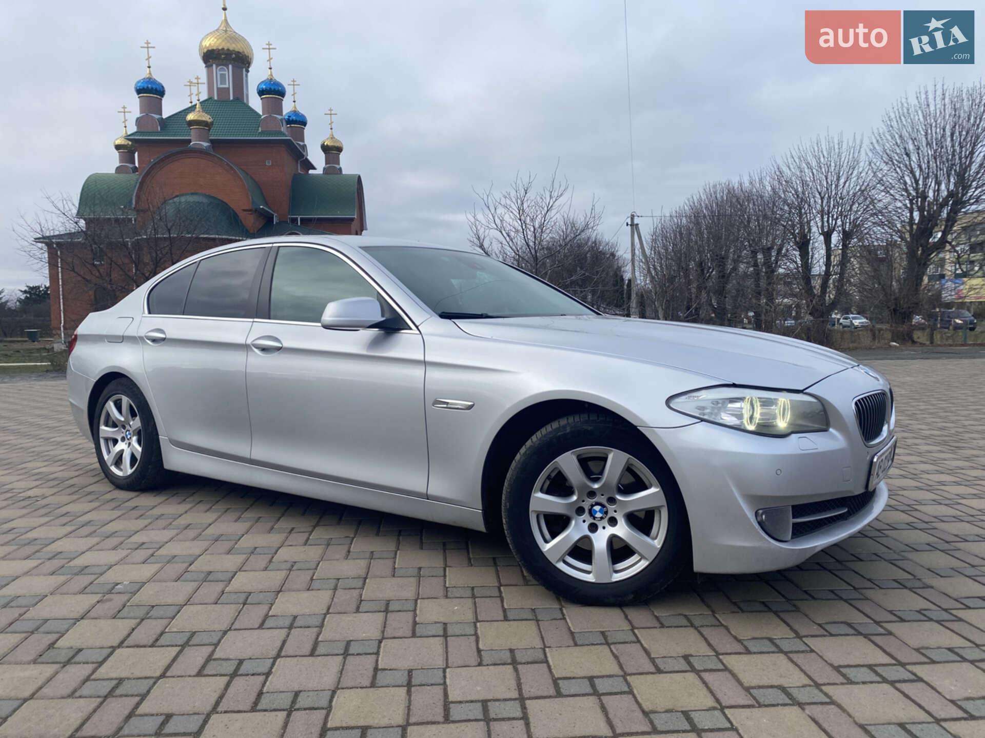 BMW 5 Series 2012 VIN WBAFW11000DY42940 фото оголошення 4 з 16