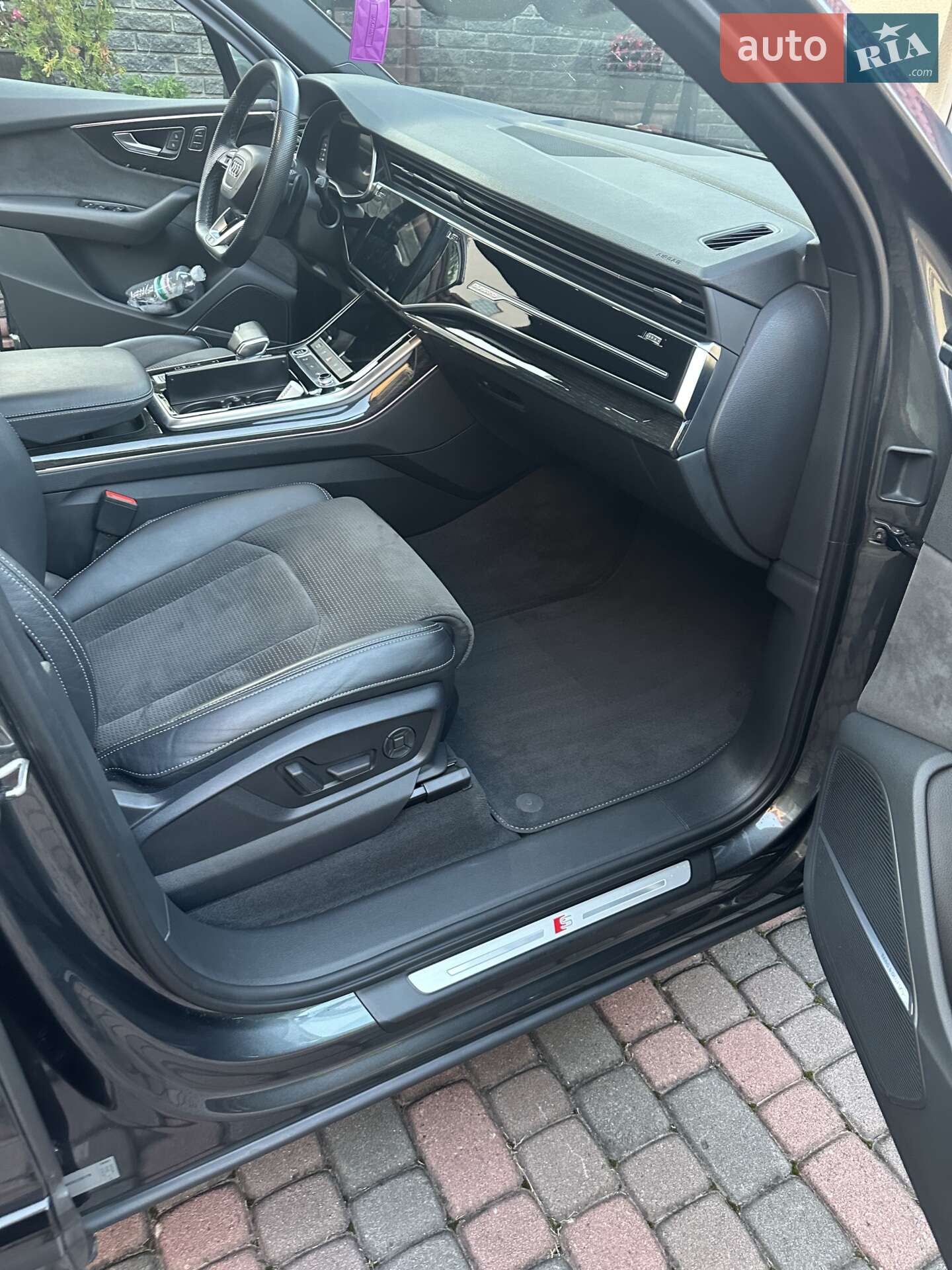 Audi Q7 2021 VIN WAUZZZ4M4MD023078 фото оголошення 10 з 33