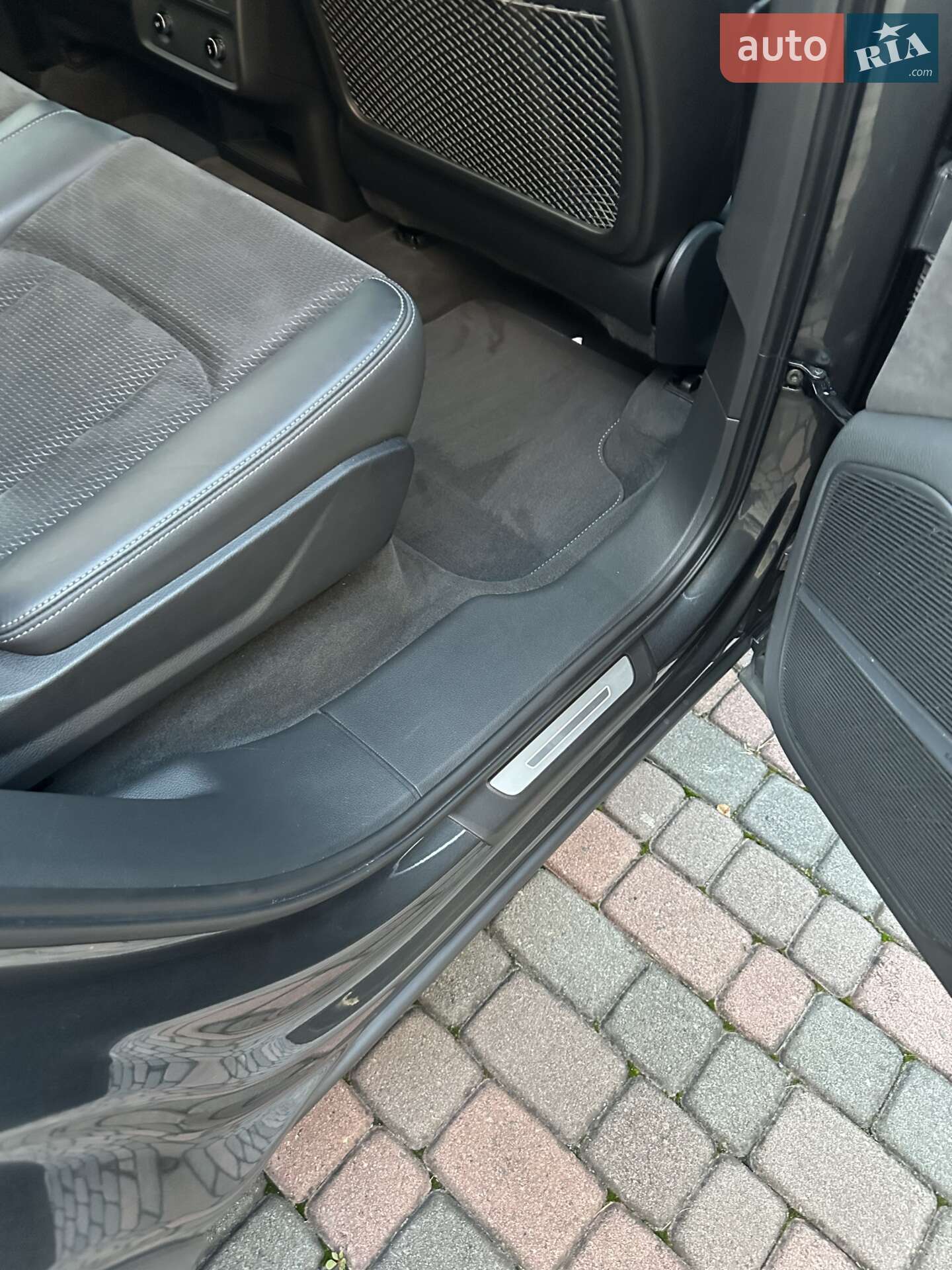 Audi Q7 2021 VIN WAUZZZ4M4MD023078 фото оголошення 22 з 33