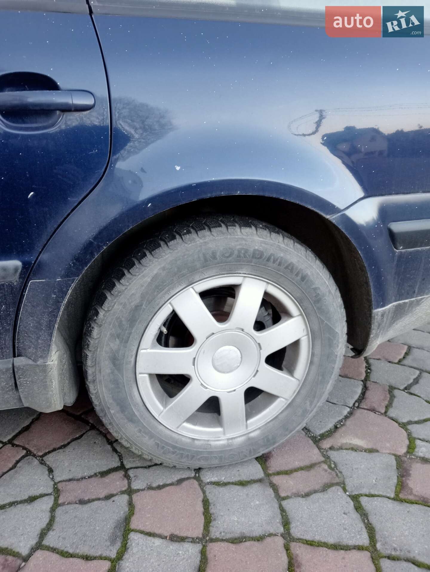 Volkswagen Passat 2000 VIN WVWZZZ3BZYE276100 фото оголошення 3 з 19