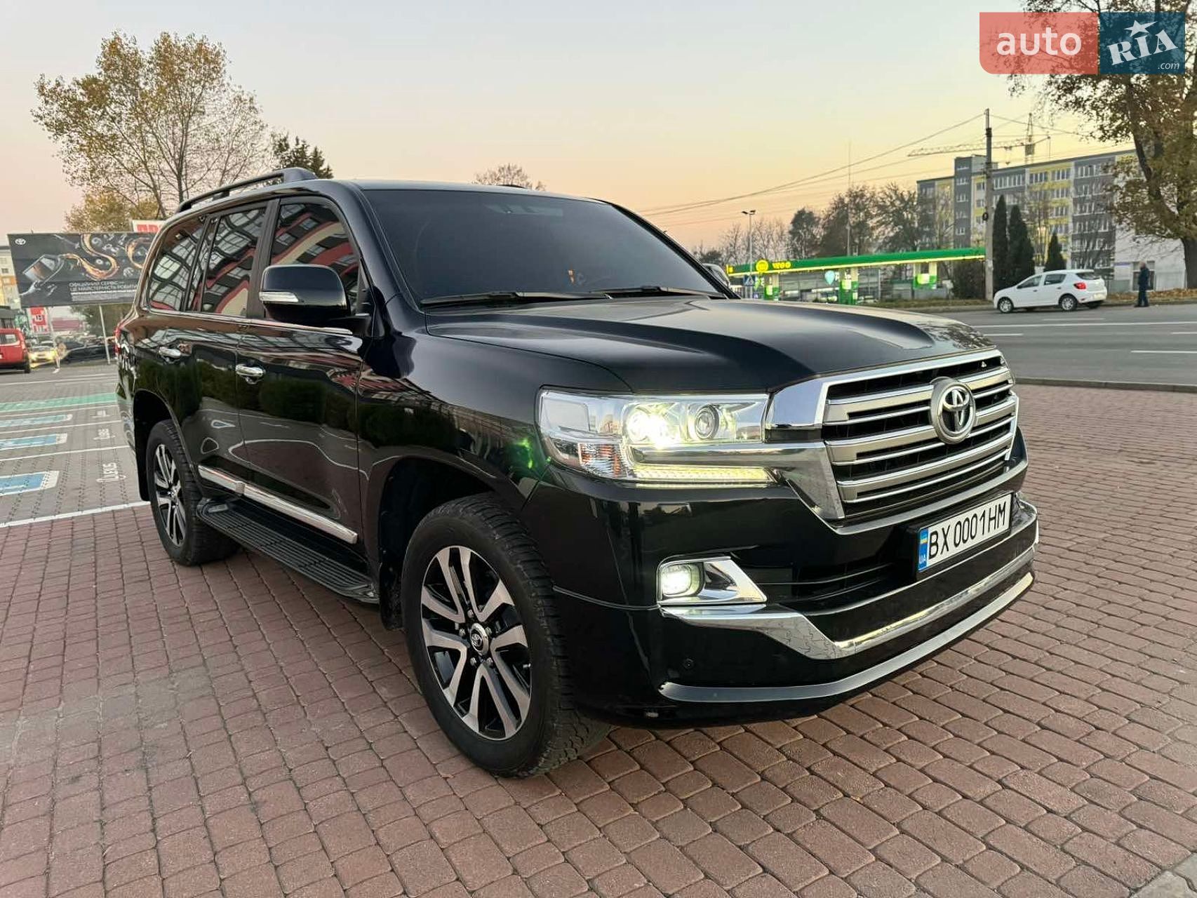 Toyota Land Cruiser 2019 VIN JTMCX05J404192848 фото оголошення 7 з 10