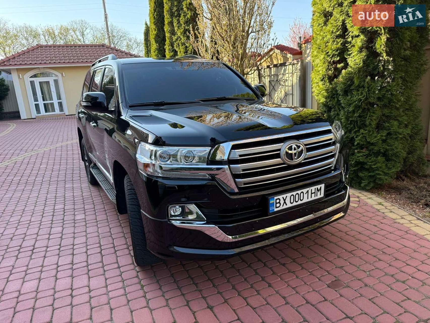 Toyota Land Cruiser 2019 VIN JTMCX05J404192848 фото оголошення 8 з 10