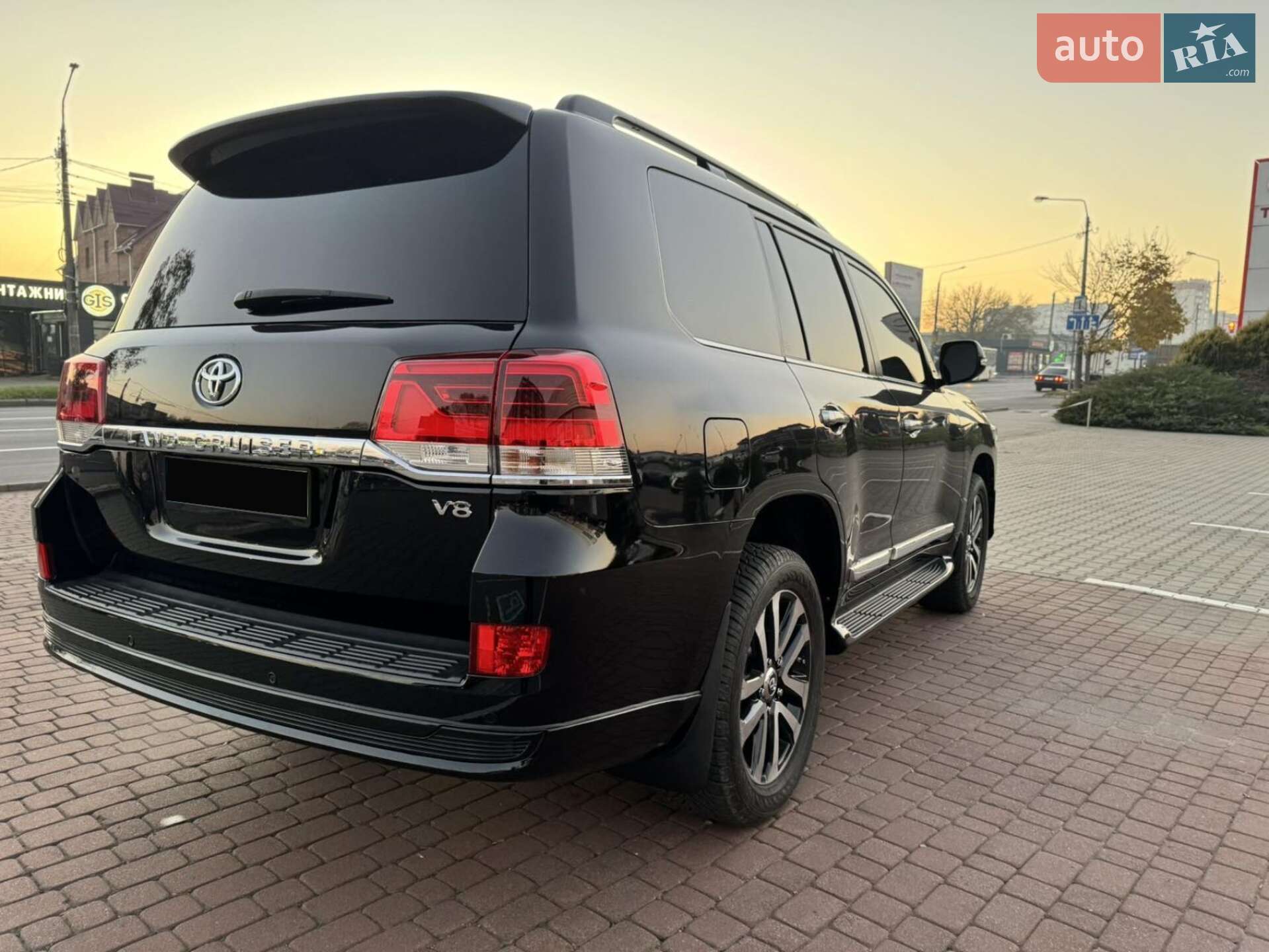 Toyota Land Cruiser 2019 VIN JTMCX05J404192848 фото оголошення 9 з 10