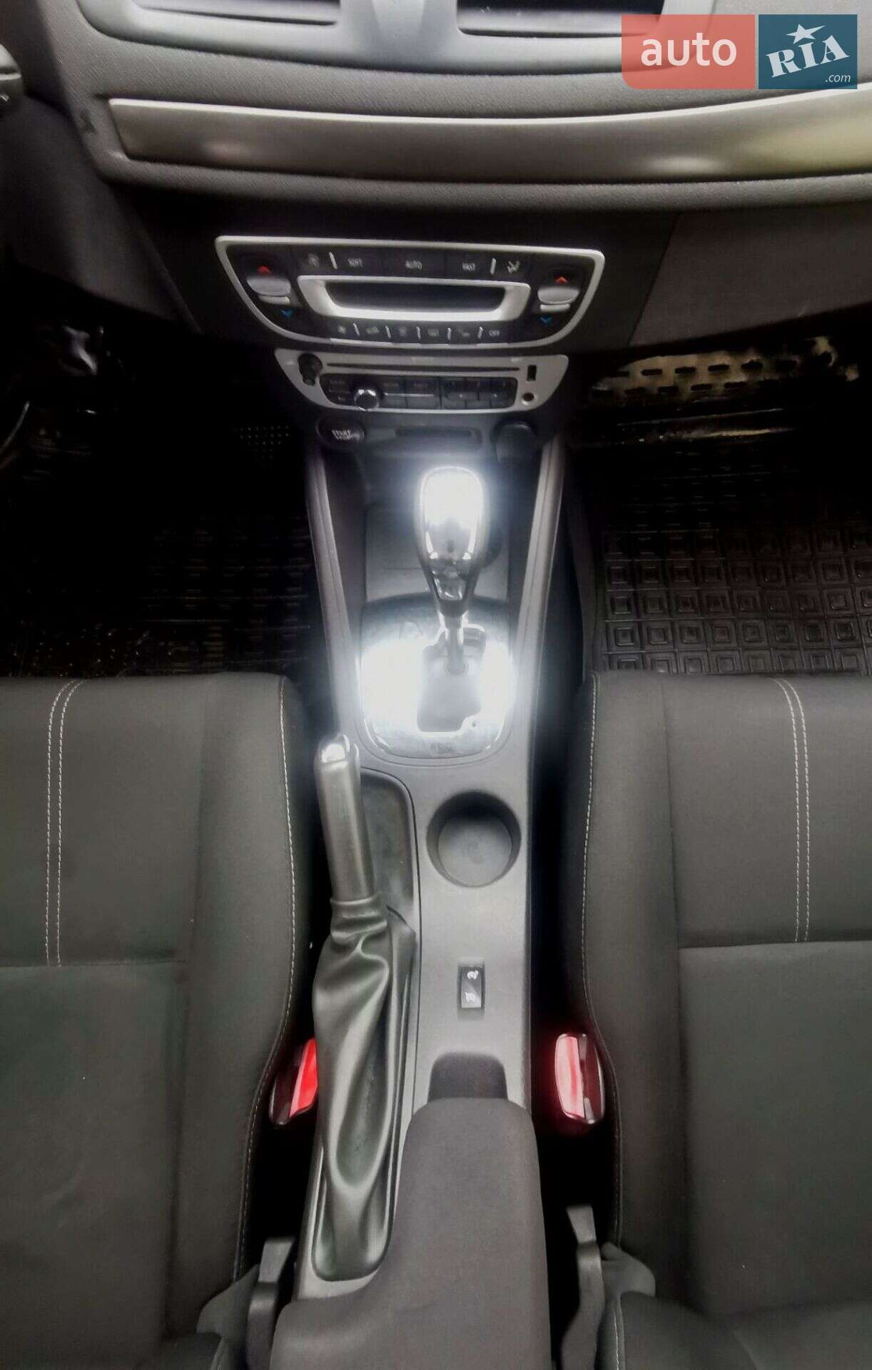 Renault Megane 2014 VIN VF1KZS00E50845026 фото оголошення 2 з 15