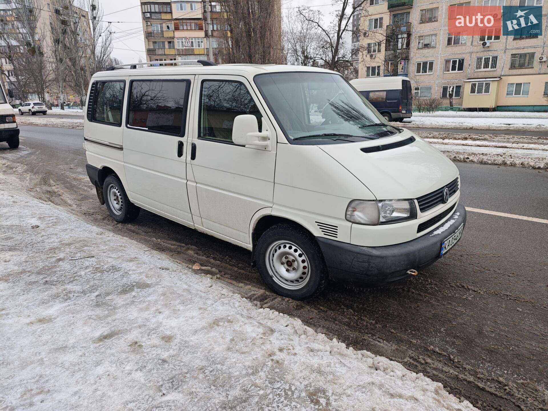 Volkswagen Transporter 2001 VIN WV1ZZZ70Z1H146688 фото оголошення 3 з 32
