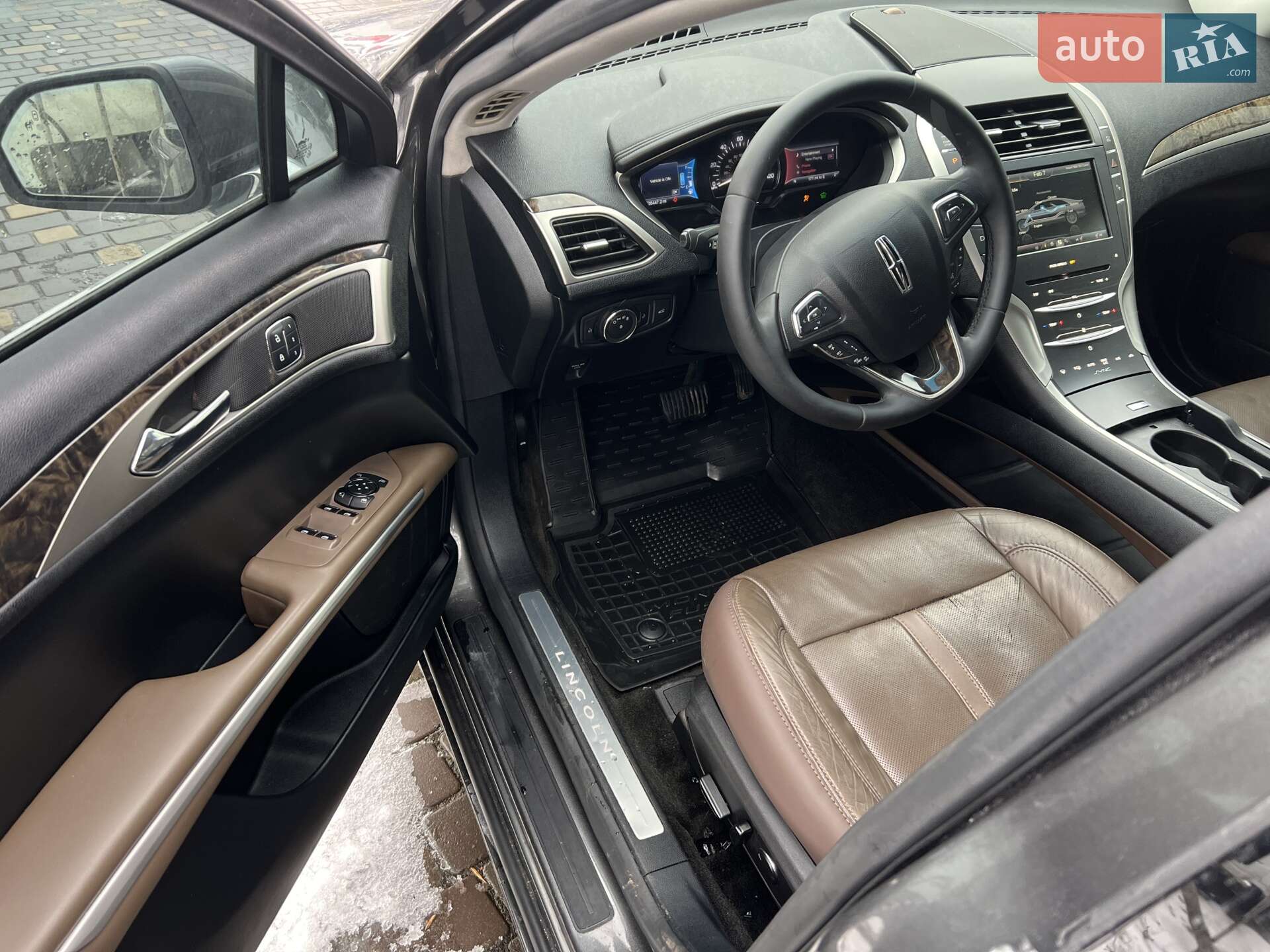 Lincoln MKZ 2015 VIN 3LN6L2LU7GR616845 фото оголошення 5 з 18