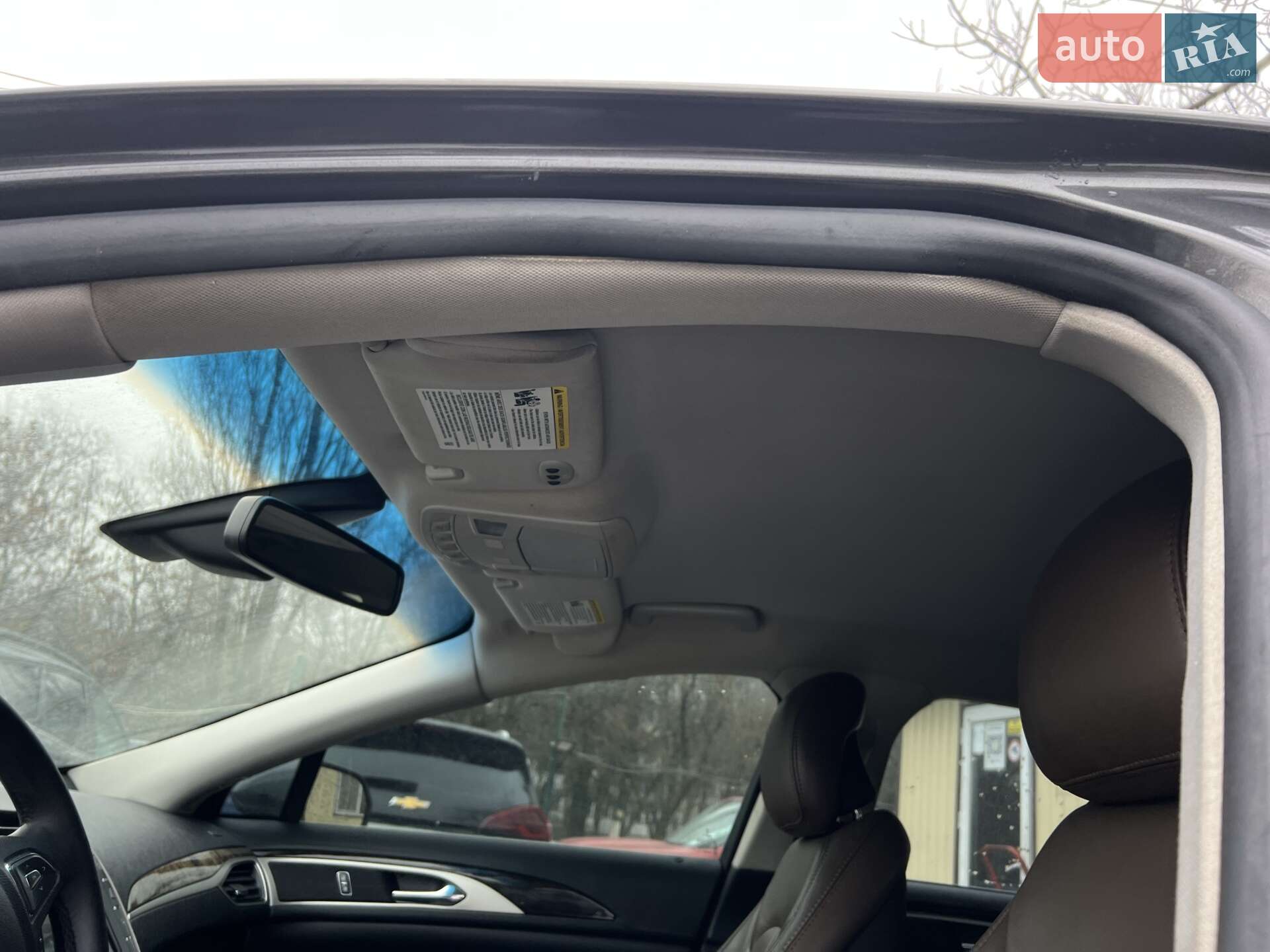 Lincoln MKZ 2015 VIN 3LN6L2LU7GR616845 фото оголошення 8 з 18
