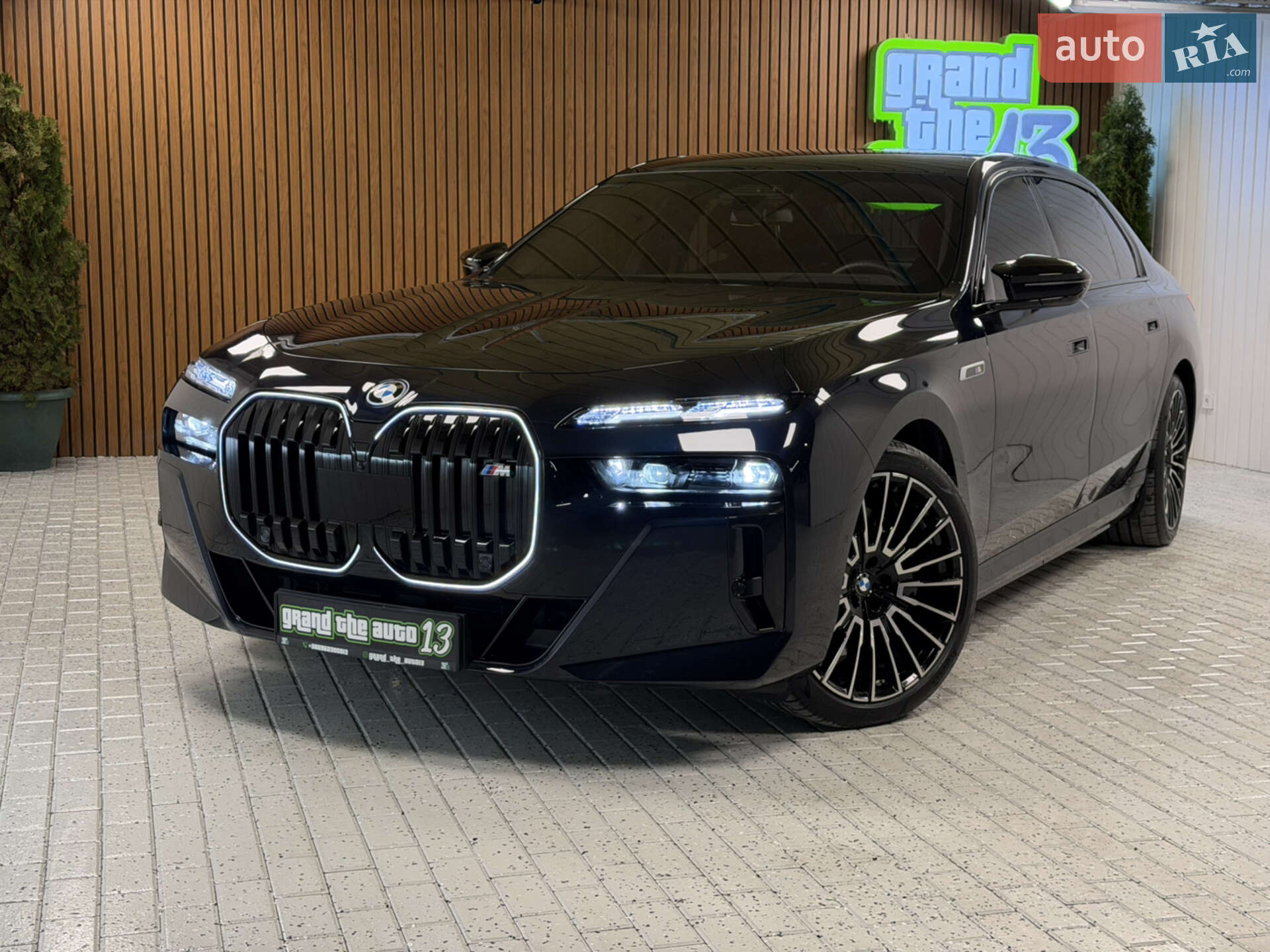 BMW I7 2024 VIN WBY81EH010CR79705 фото оголошення 8 з 61