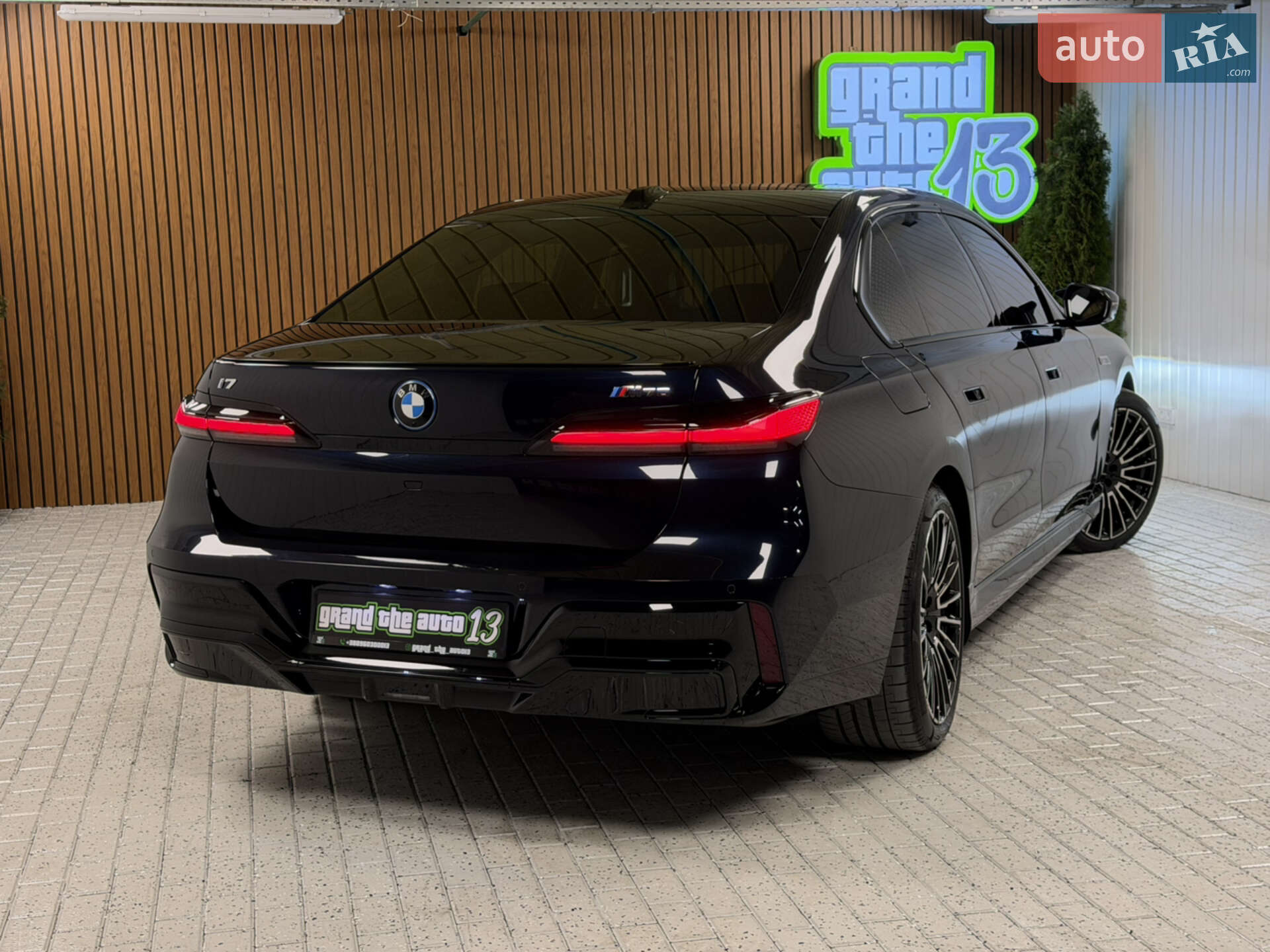 BMW I7 2024 VIN WBY81EH010CR79705 фото оголошення 54 з 61