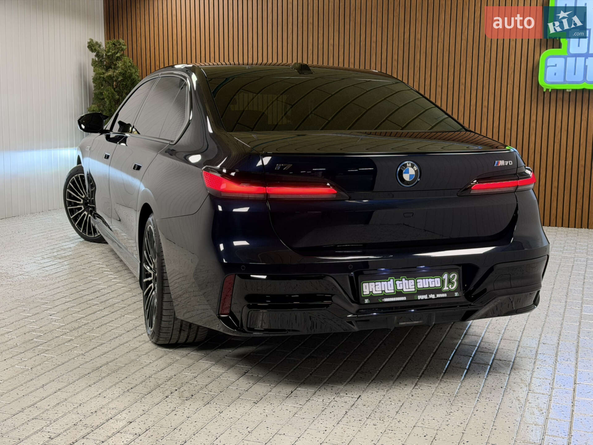 BMW I7 2024 VIN WBY81EH010CR79705 фото оголошення 59 з 61