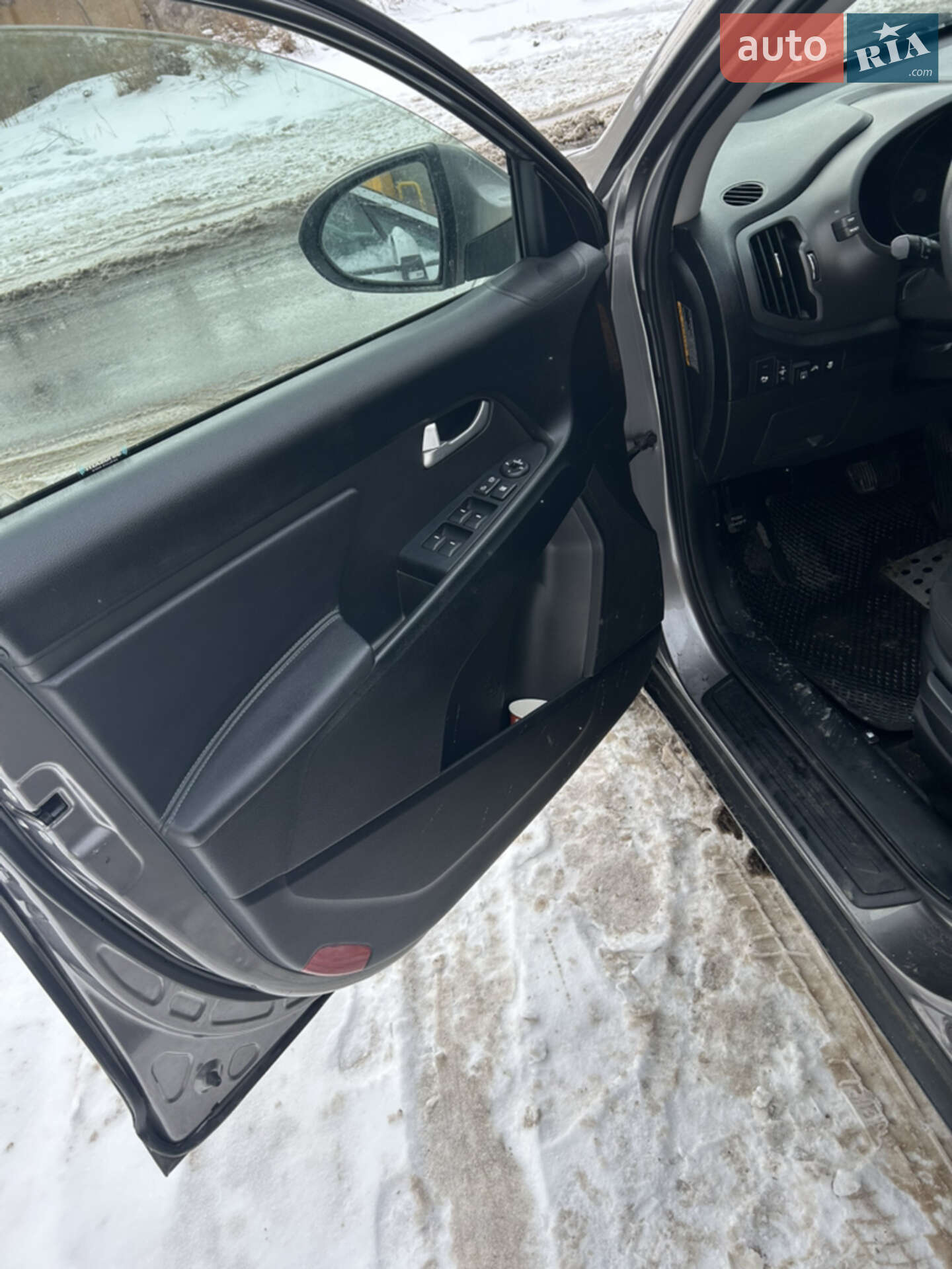 Kia Sportage 2012 VIN KNDPB3A25D7374837 фото оголошення 19 з 57