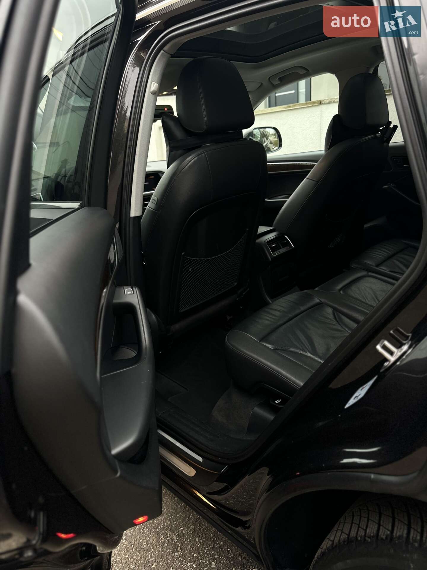 Audi Q5 2015 VIN WA1LFAFP7FA137925 фото оголошення 30 з 36