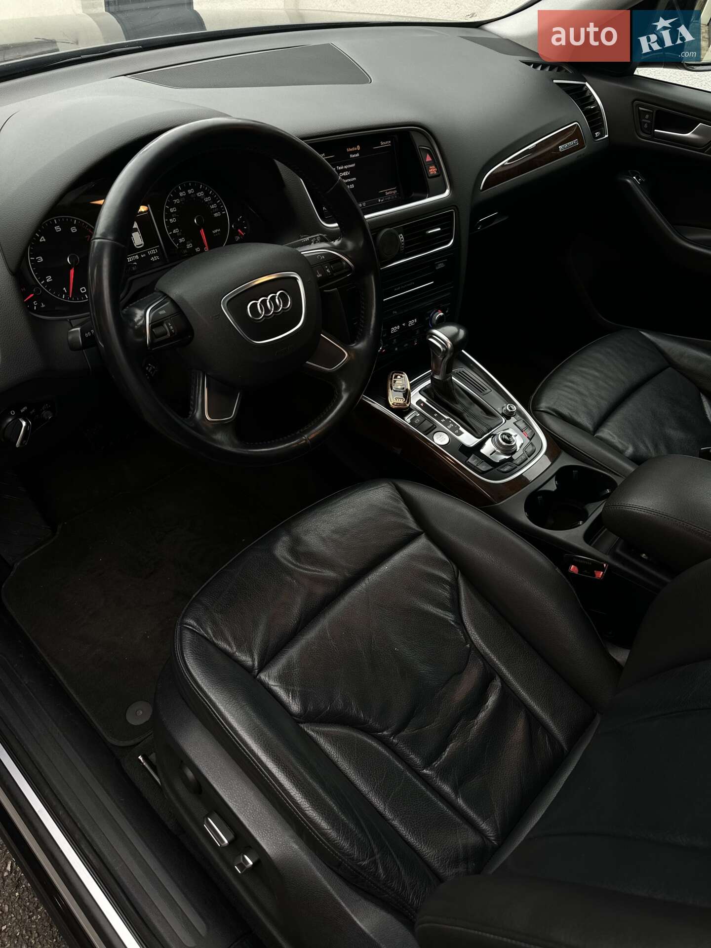 Audi Q5 2015 VIN WA1LFAFP7FA137925 фото оголошення 32 з 36
