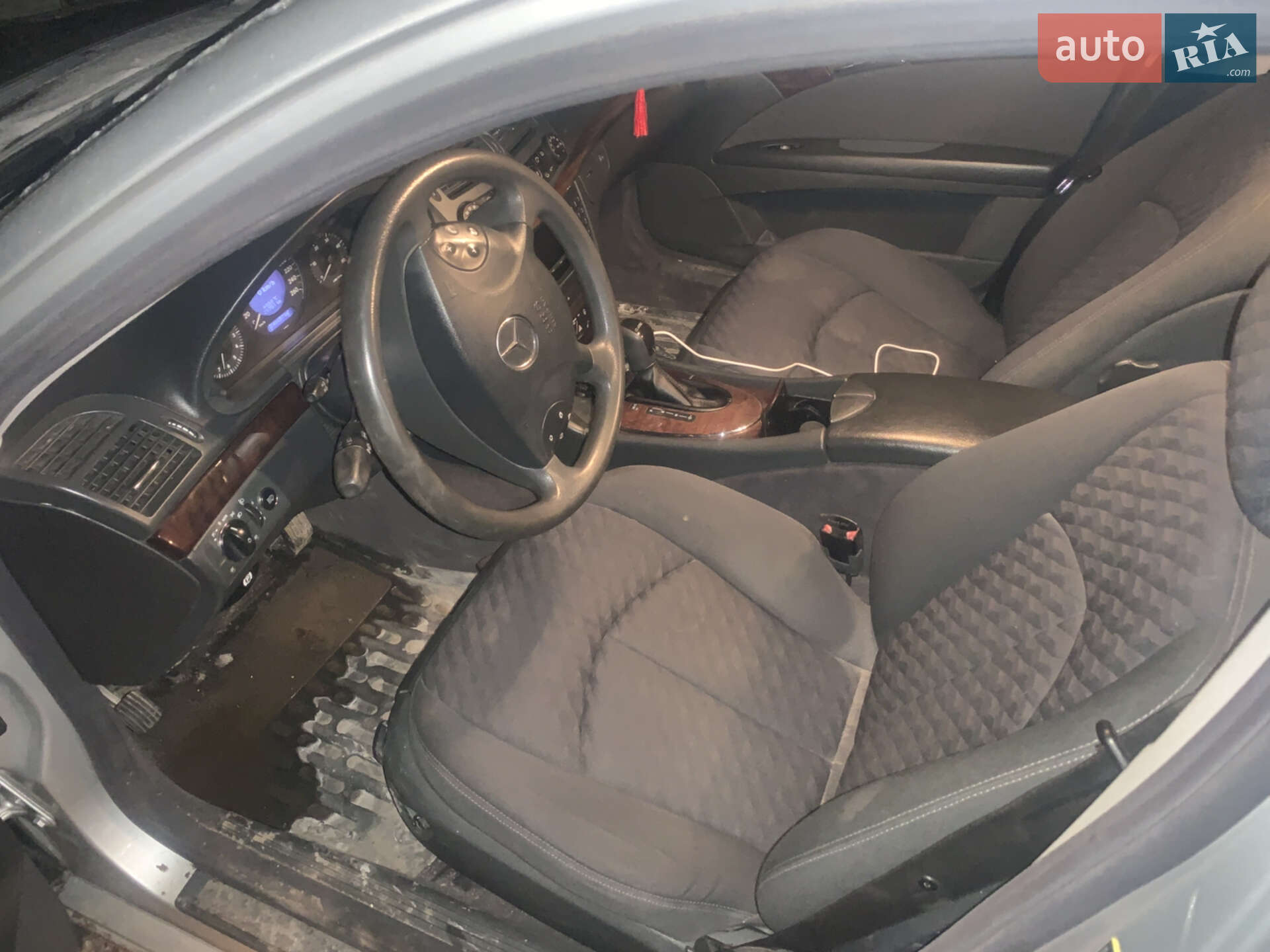 Mercedes-Benz E-Class 2003 VIN WDB2110041A379696 фото оголошення 4 з 12