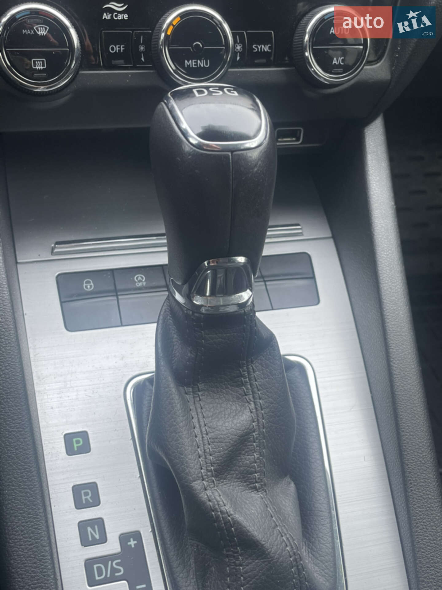 Skoda Octavia 2018 VIN TMBJJ7NE5K0111256 фото оголошення 32 з 37