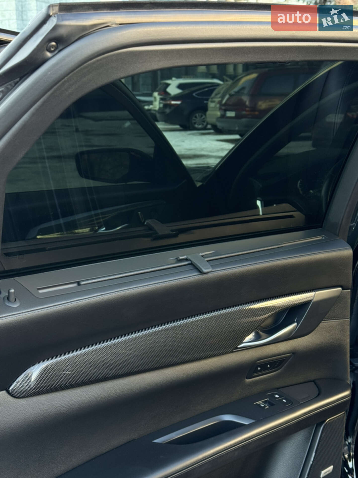Cadillac CT6 2019 VIN 1G6KN5R67KU146585 фото оголошення 22 з 27