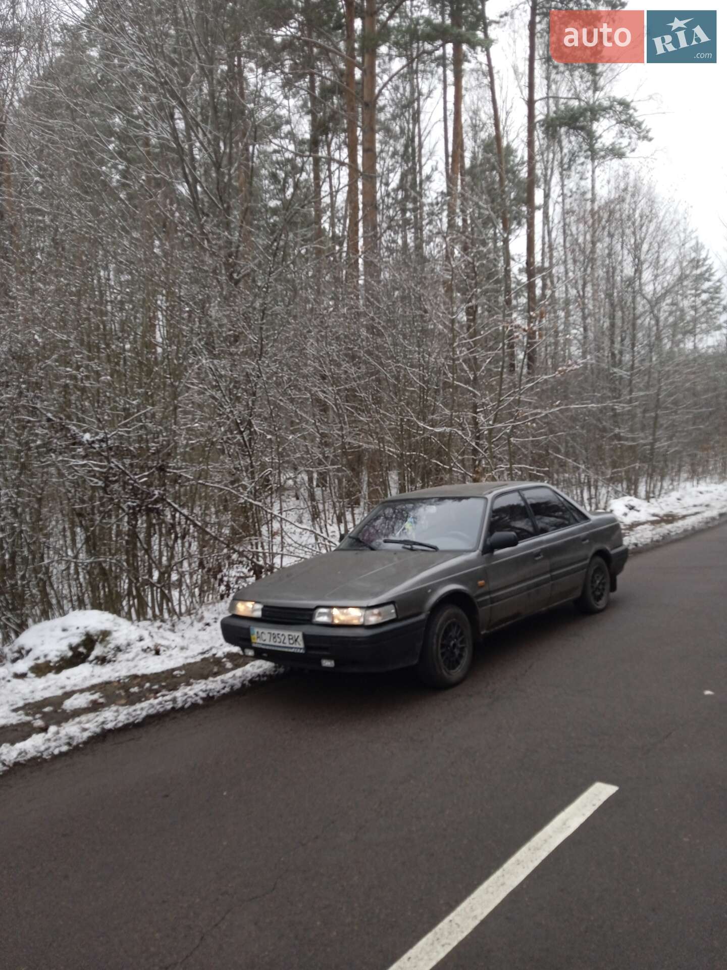 Mazda 626 1988 VIN JMZGD12D201176600 фото оголошення 2 з 3