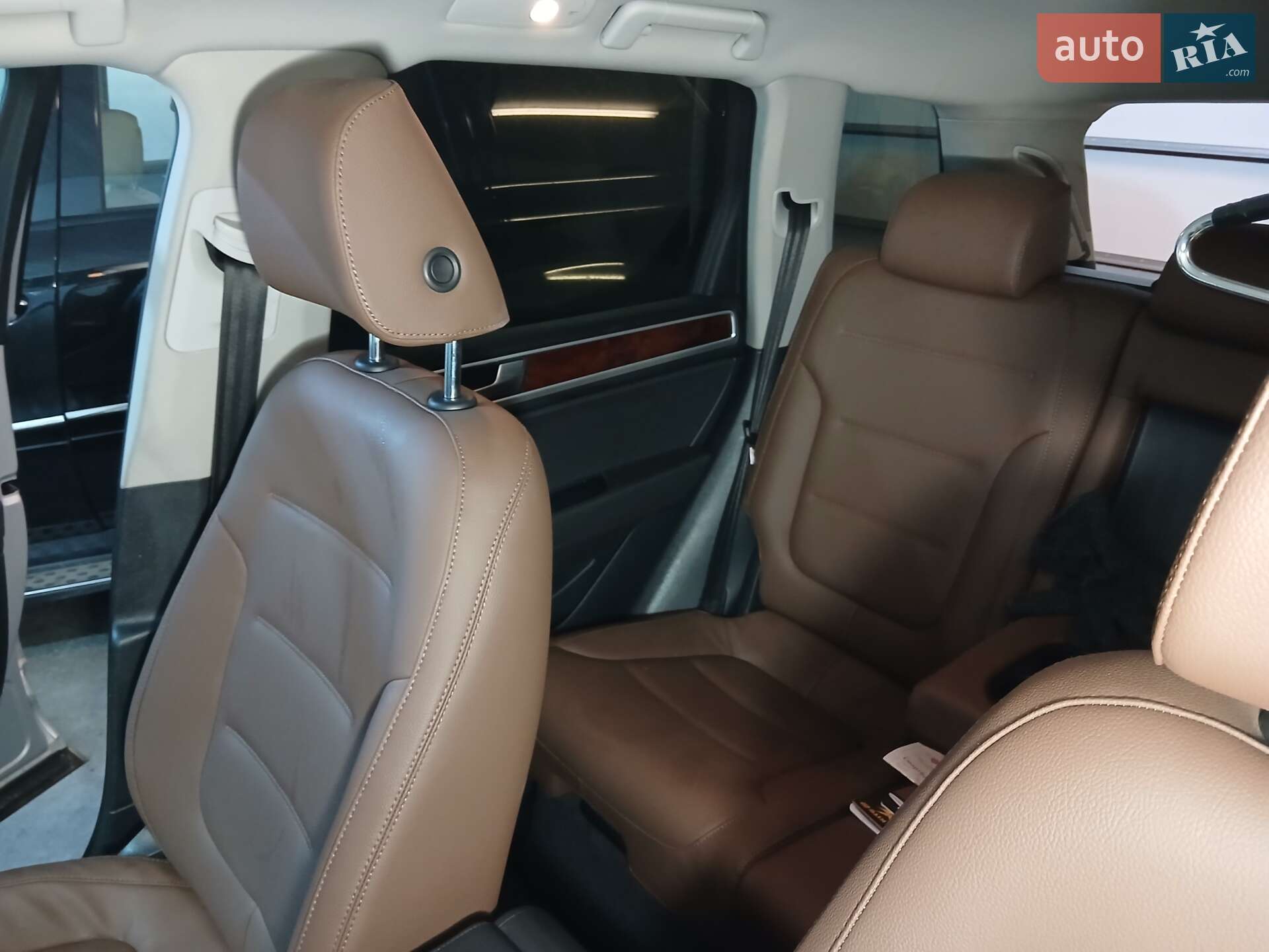 Volkswagen Touareg 2012 VIN WVGZZZ7PZCD002040 фото оголошення 4 з 32