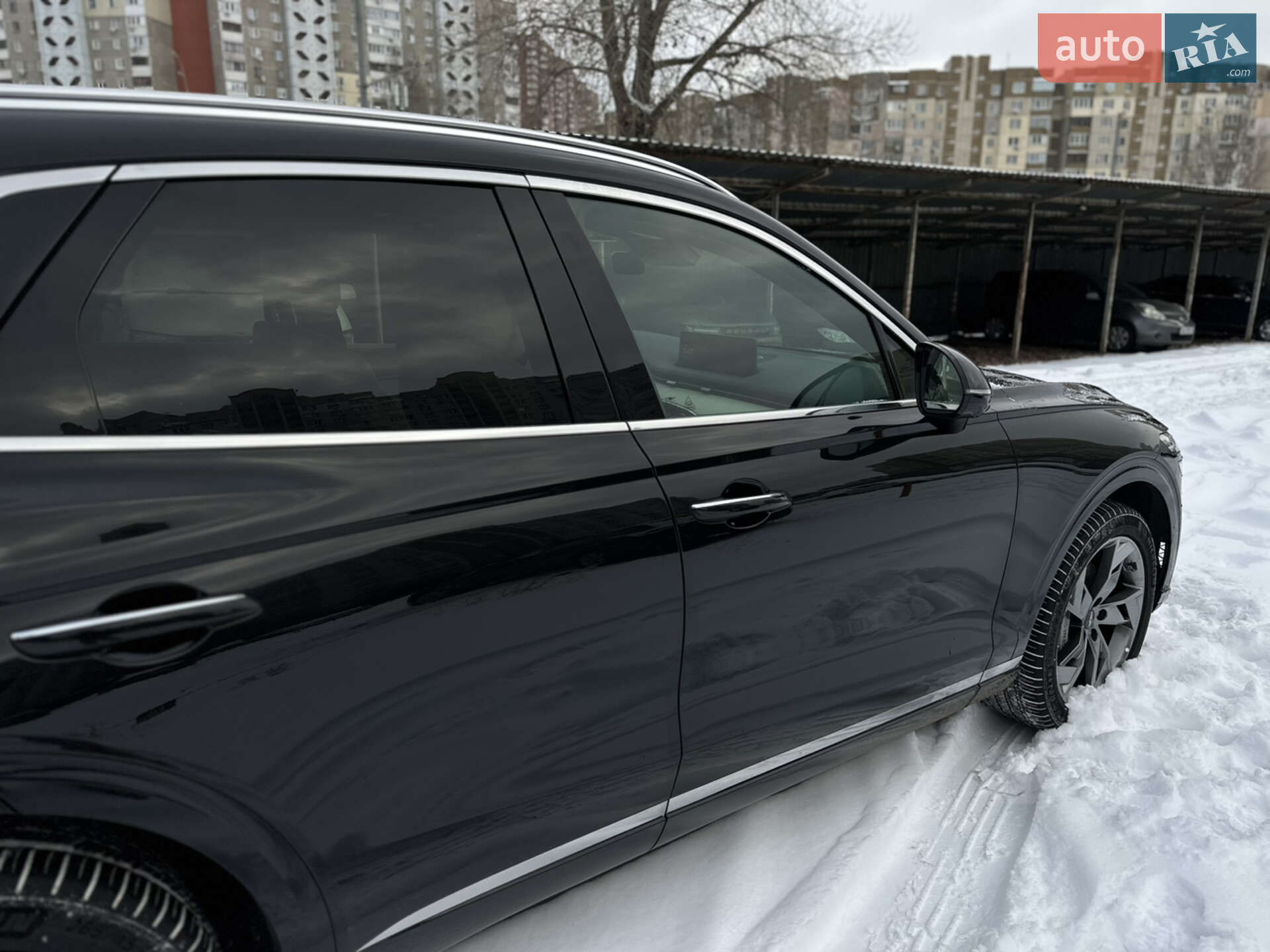 Genesis GV70 EV 2024 VIN 5NMMCET12RH003344 фото оголошення 10 з 25